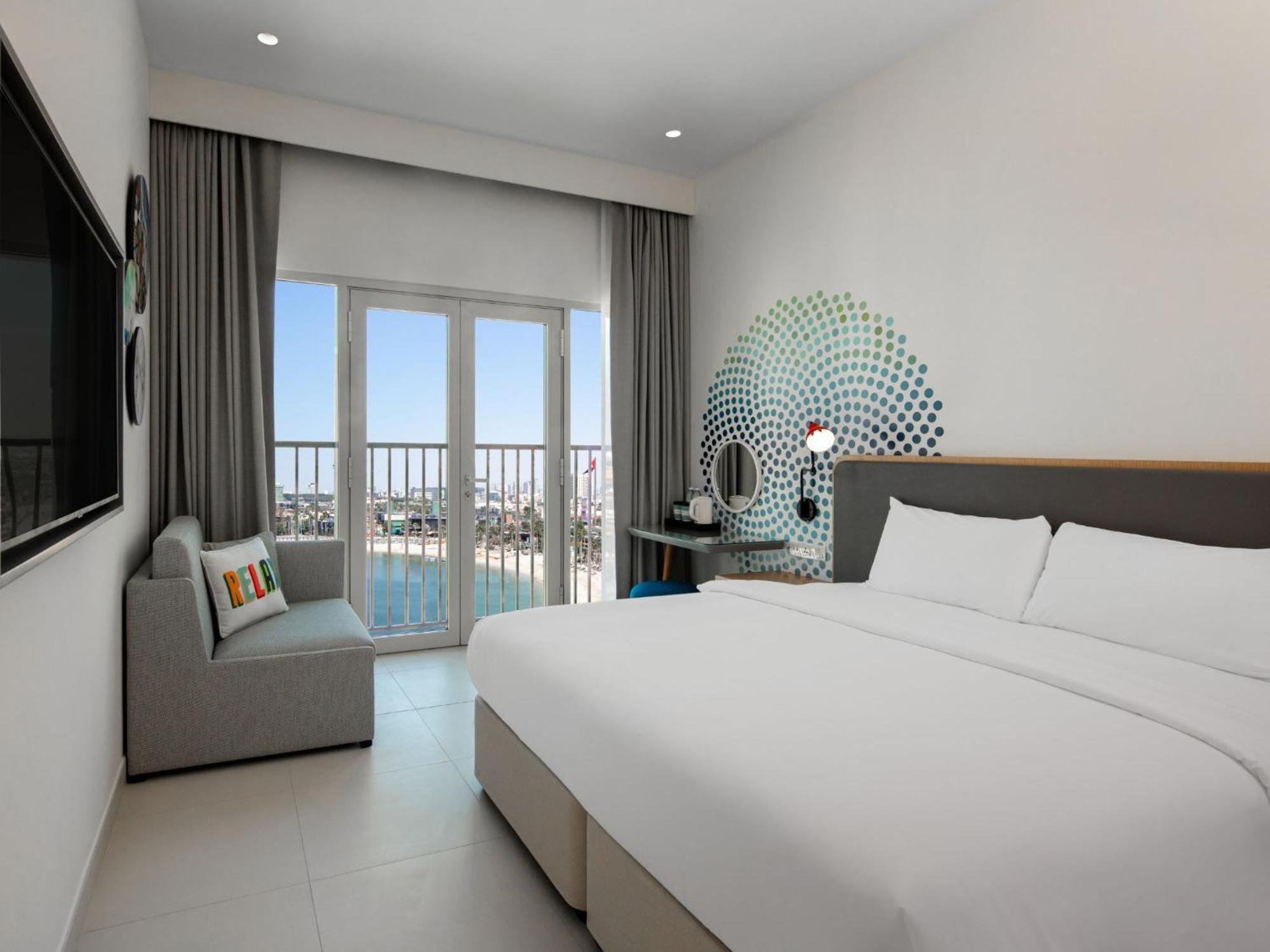Rover Room 36-Hour Staycation 0900 AM Early Check 0900 PM Late Checkout