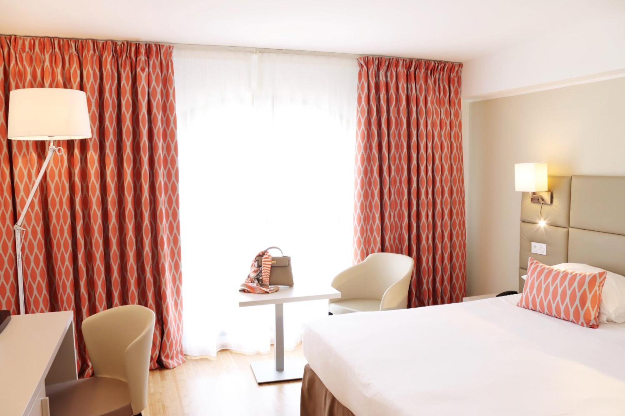 Classic Double Room Swimming Pool