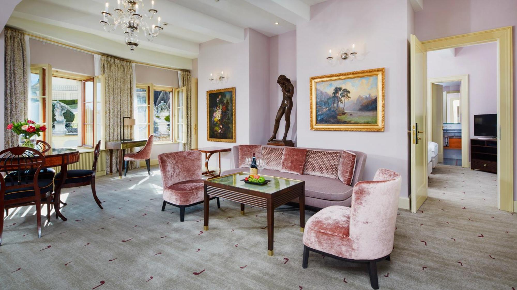Apartament typu Deluxe z 2 sypialniami i widokiem na ogród