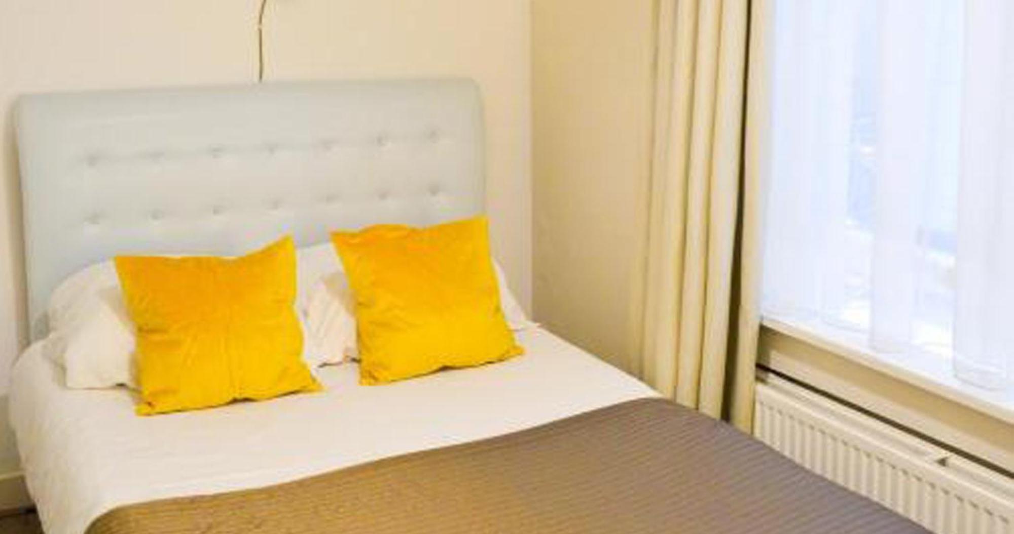Small Double Room Private Bathroom
