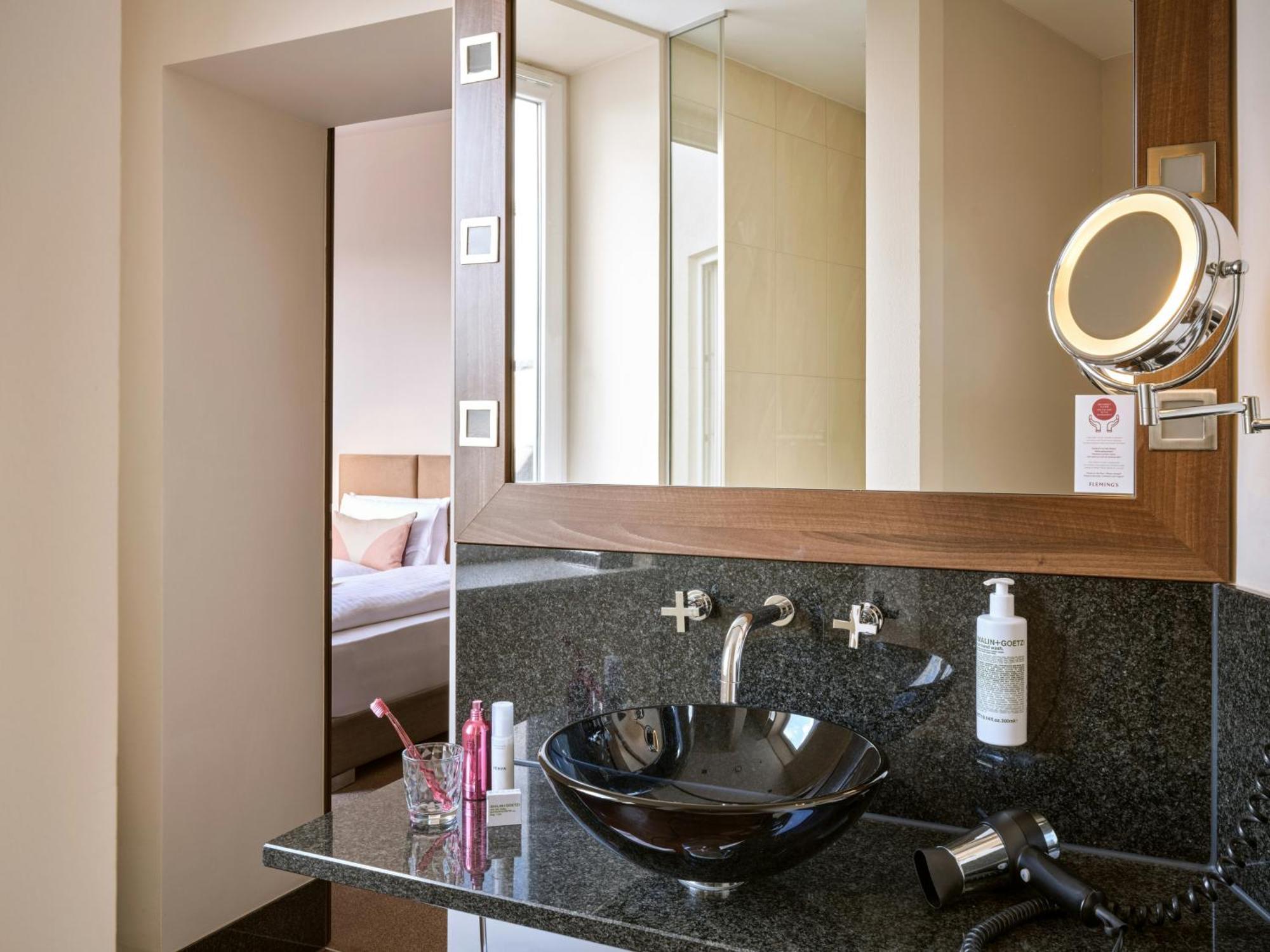 Superior Plus Queen room