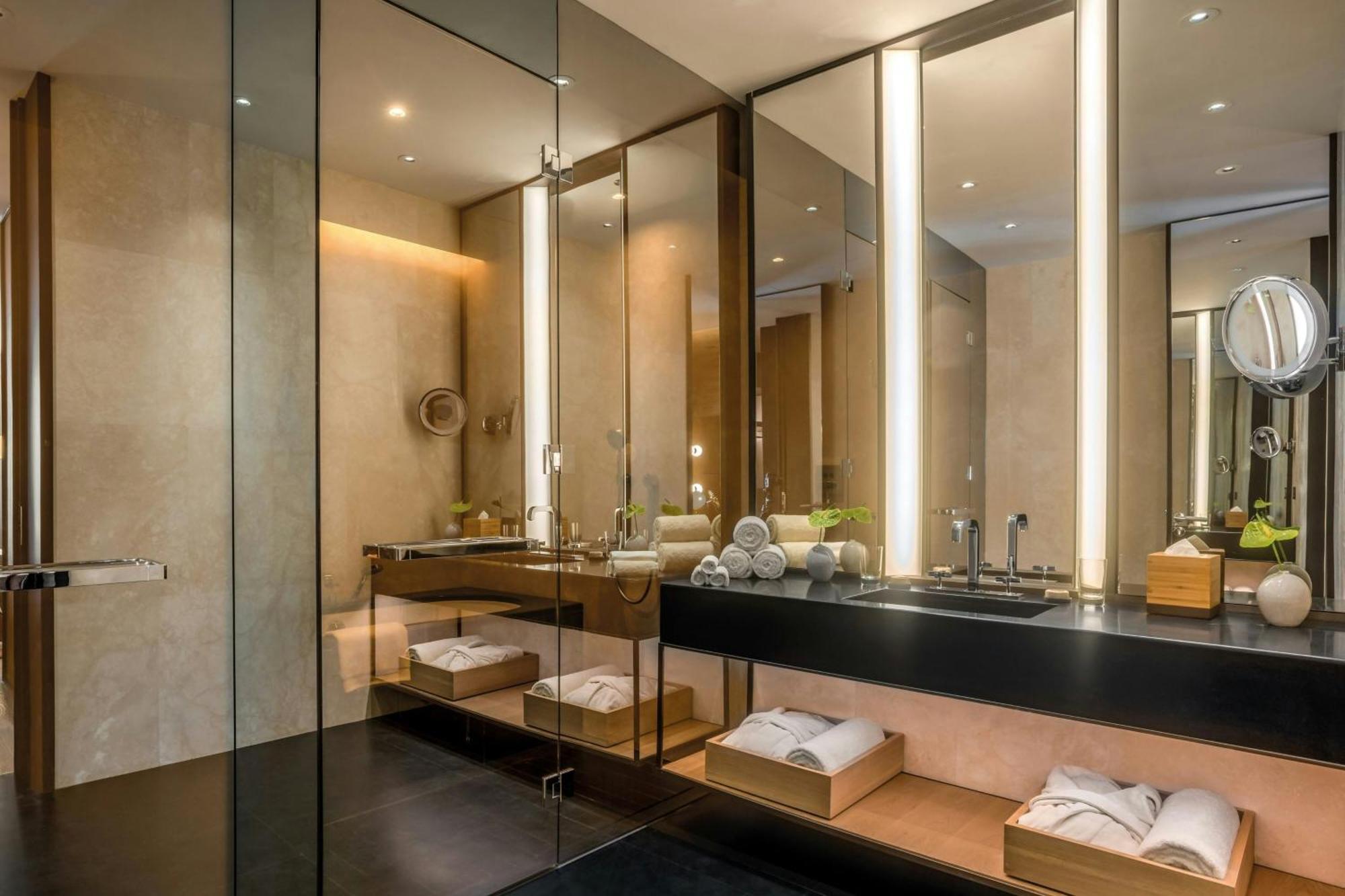Superior Room Two Double Beds City View Minibar soft drinks & beers 3km pick-up or drop-off service 14 meters wide double beds