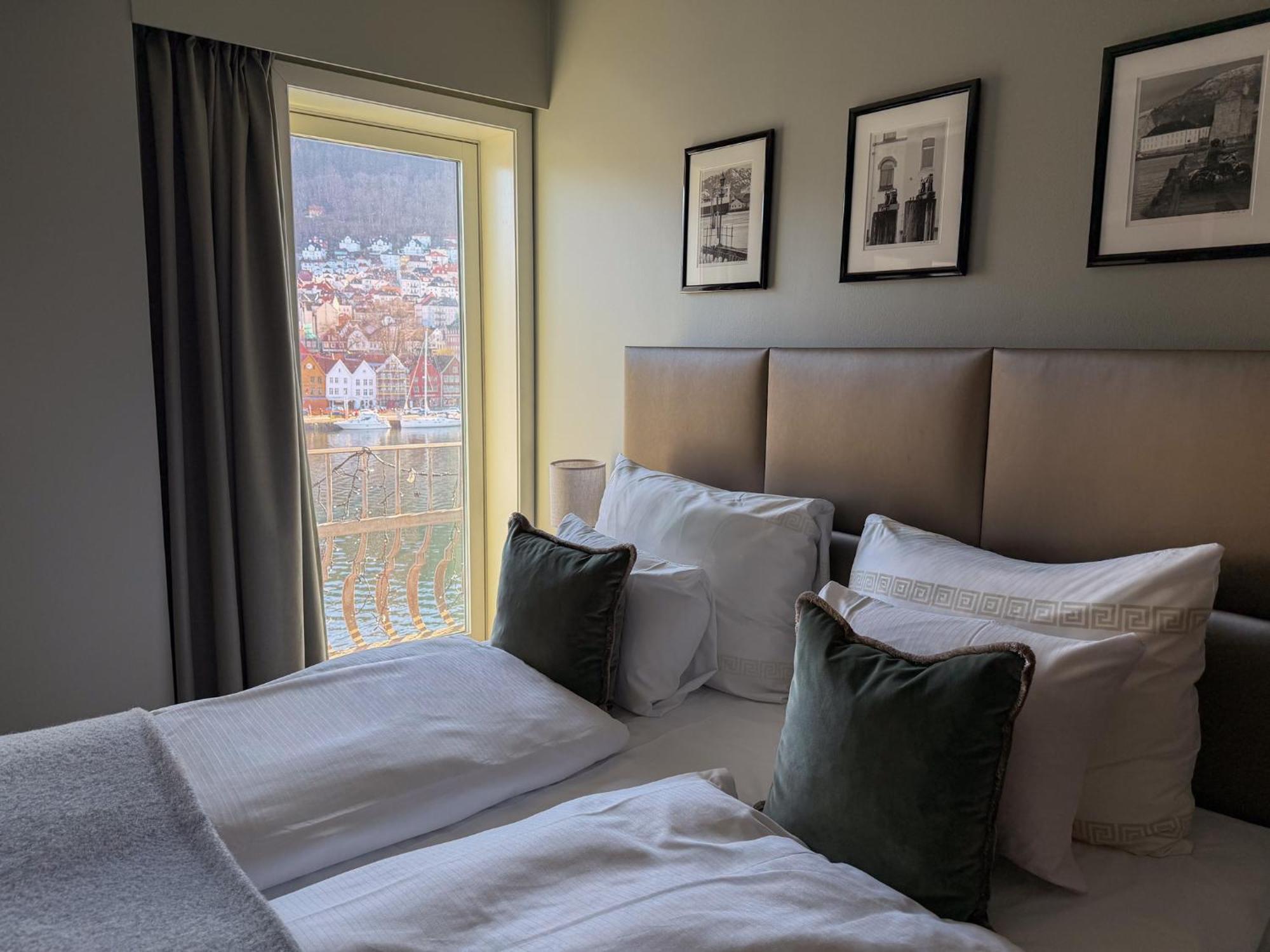 Double or Twin Room Sea View