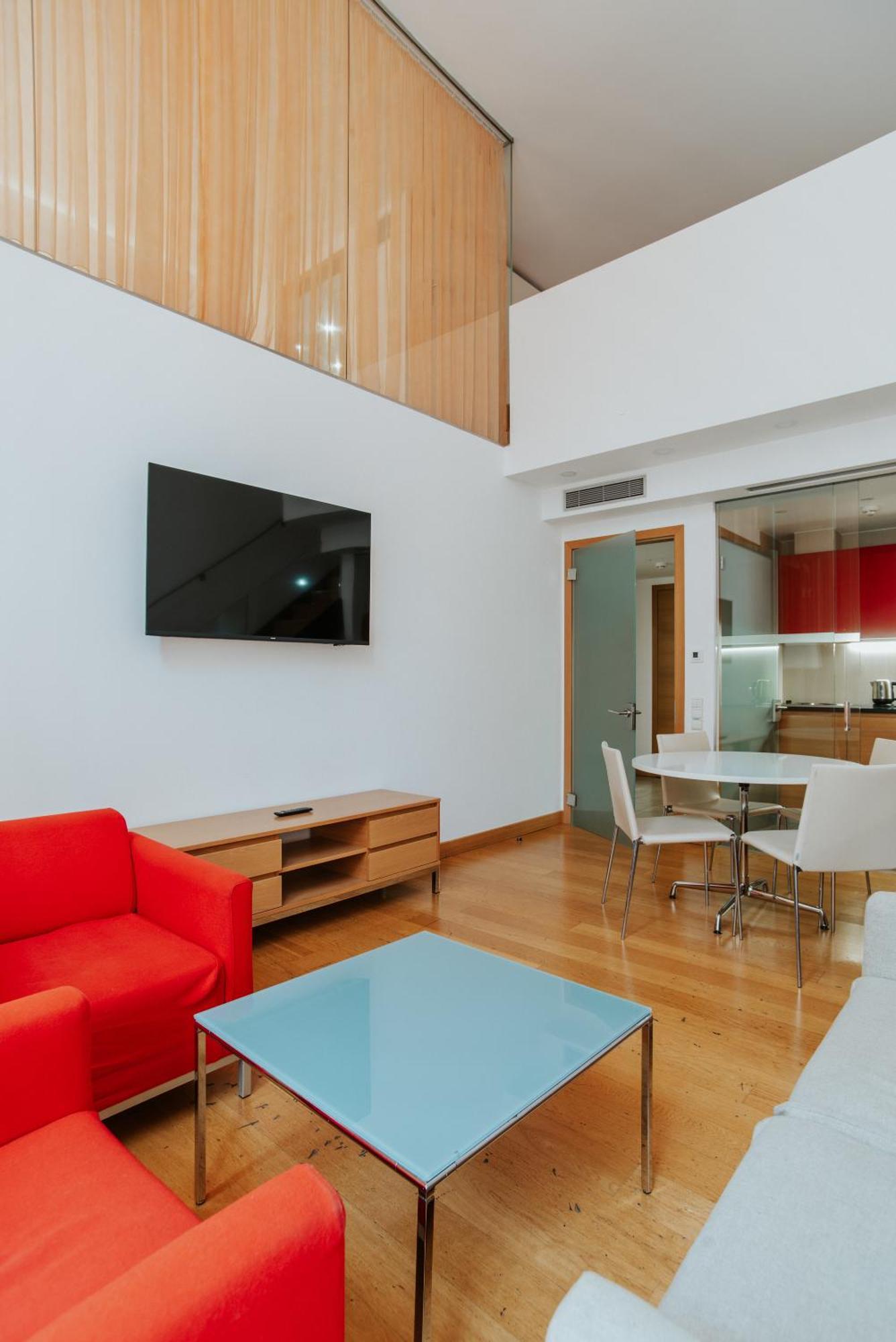 Dwupoziomowy apartament typu Deluxe z 2 sypialniami