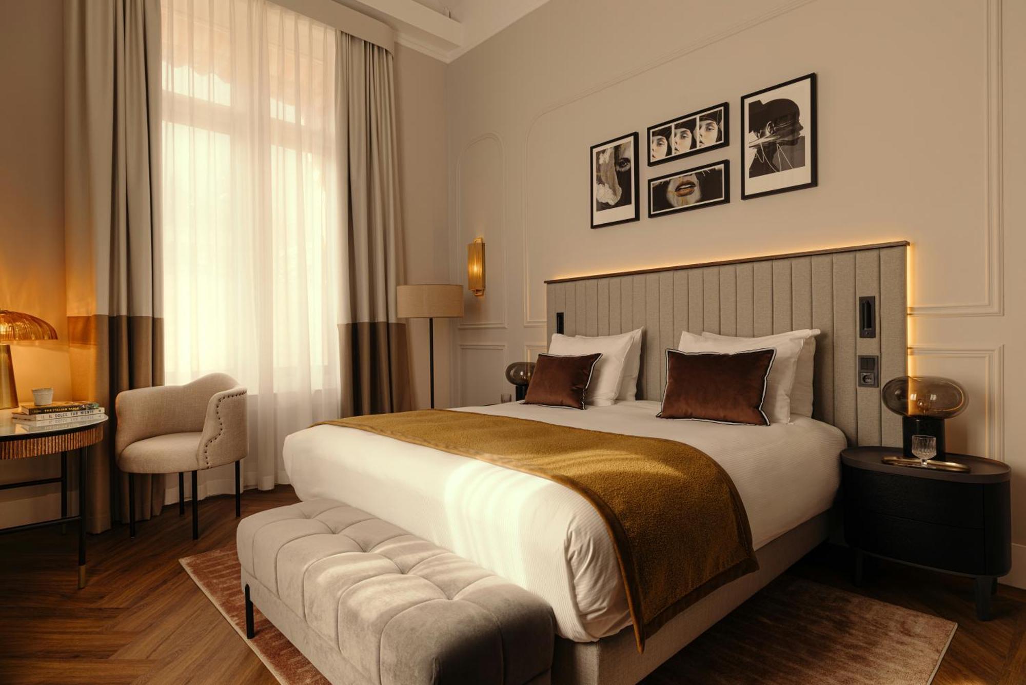 Superior Room 1 King Bed Balcony
