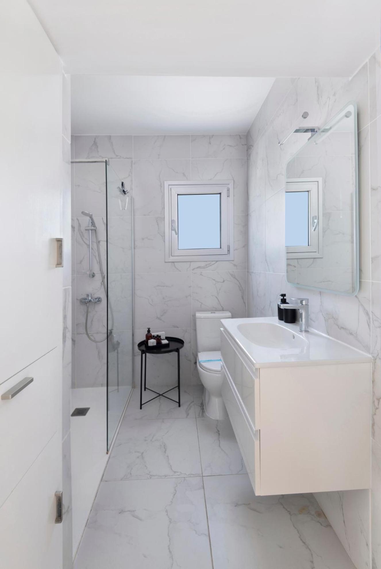 Two-Bedroom Apartment City View