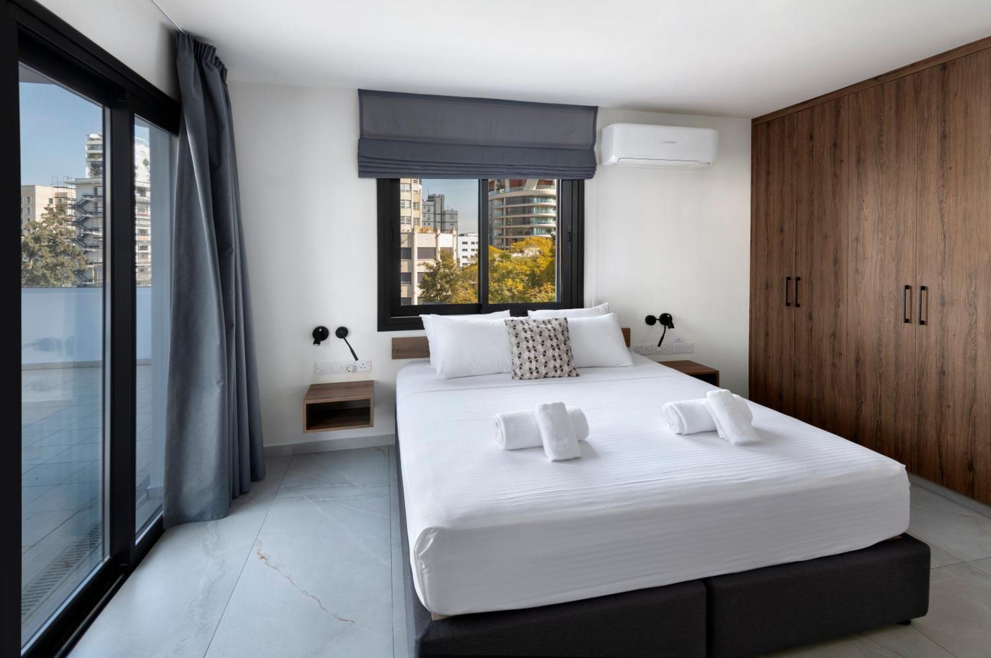 Two-Bedroom Deluxe Apartment Balcony