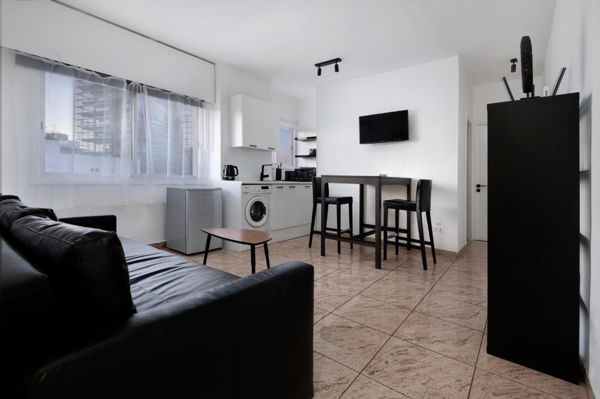 One-Bedroom Standard Apartment