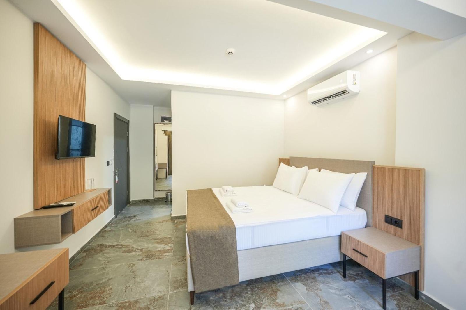 Large Double Room,1766296087:JPEG
