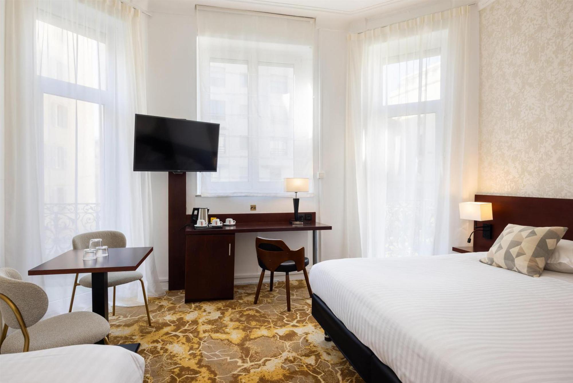 Prestige Room