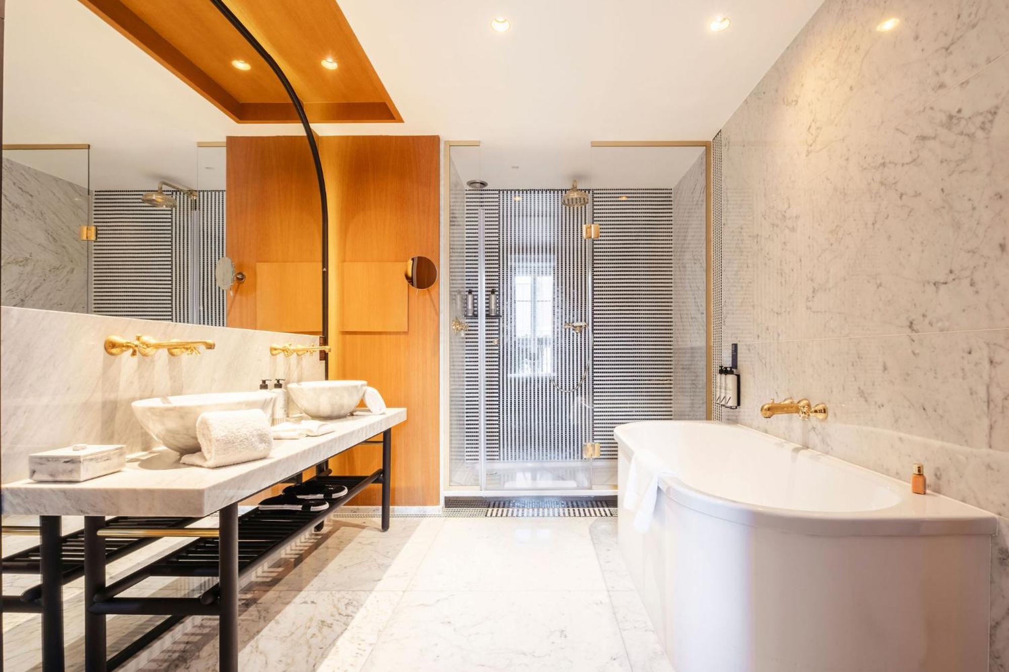 Prestige Suite