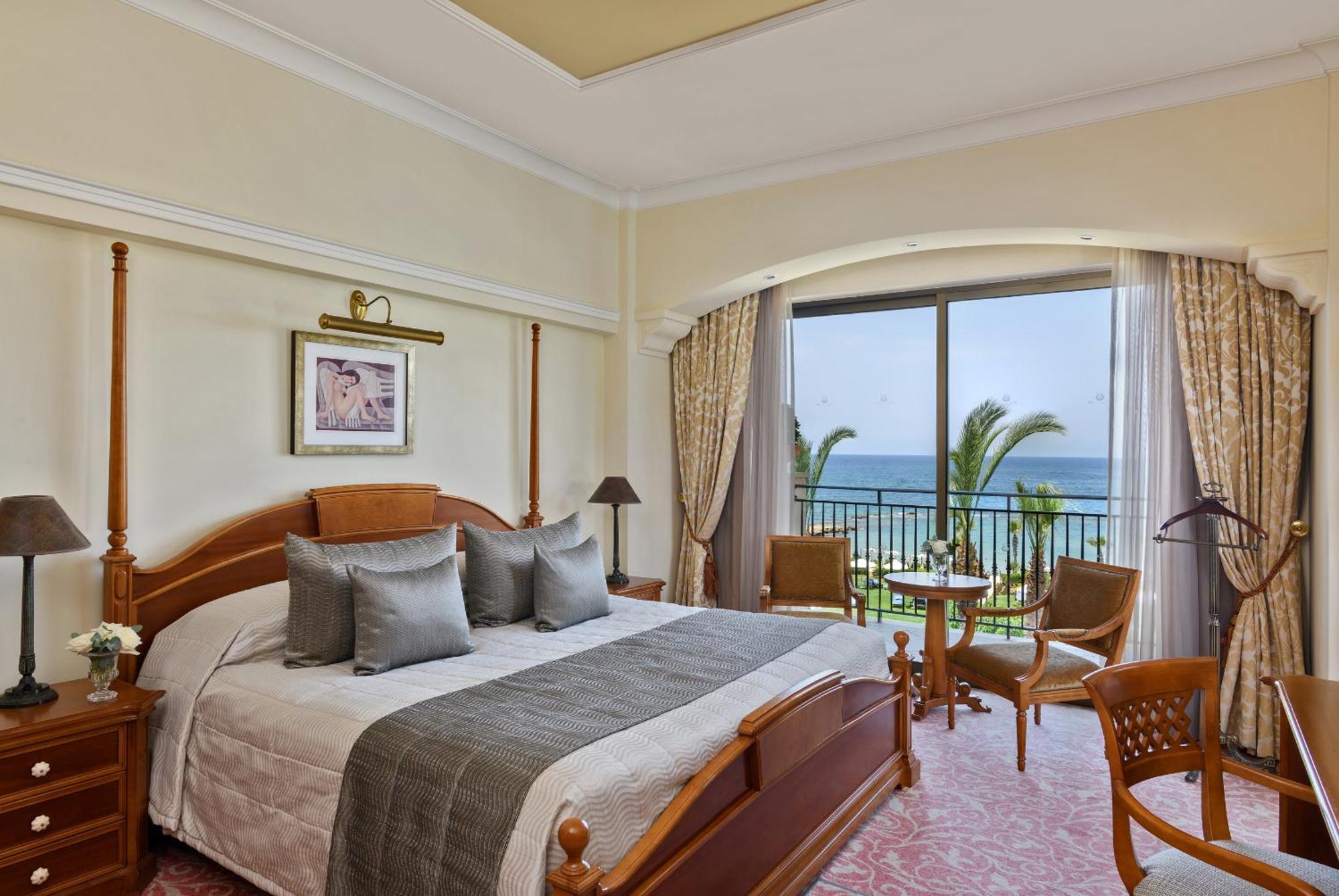 The Queen Verenikis Suite
