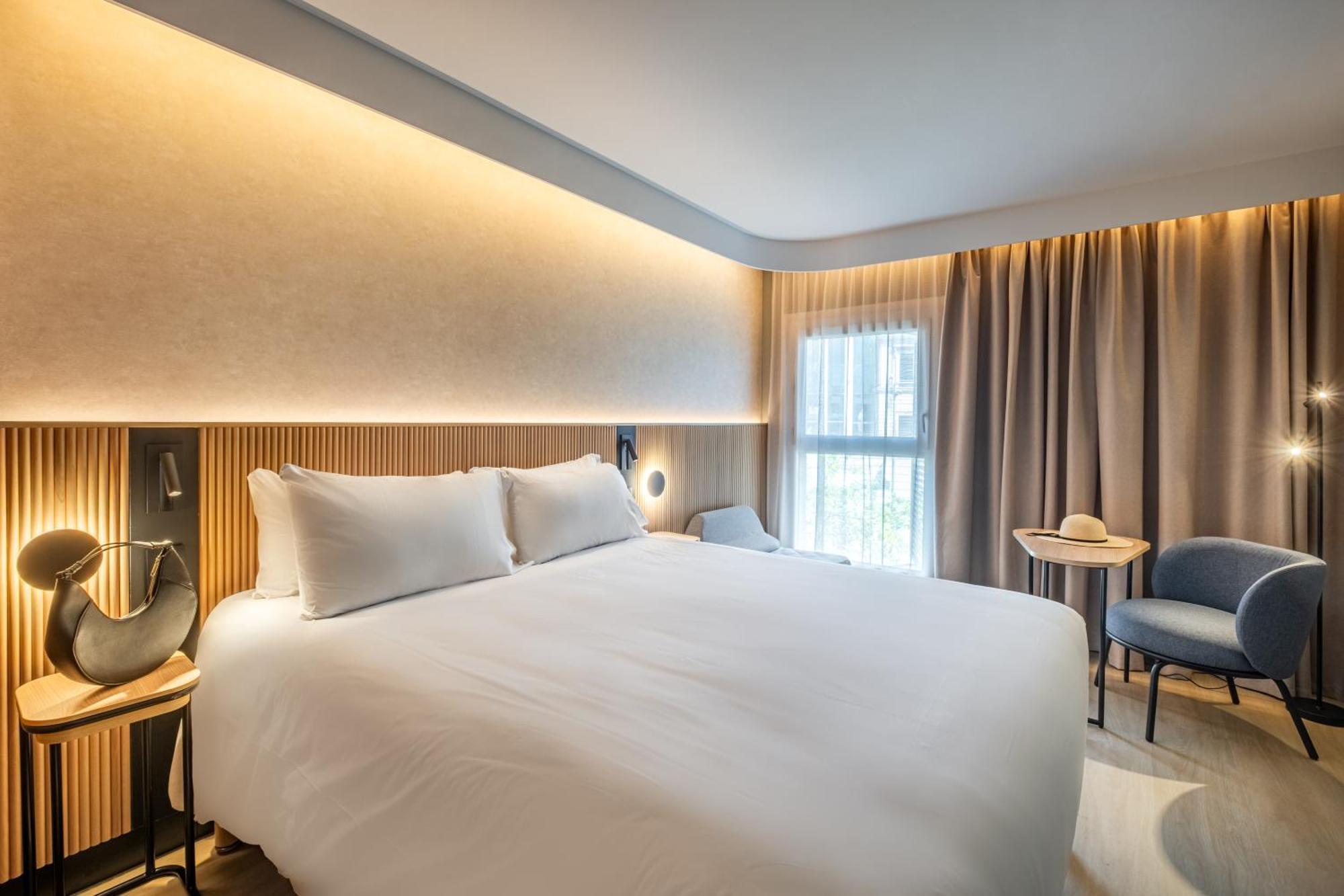 Triple Room a Double Bed a Single Bed