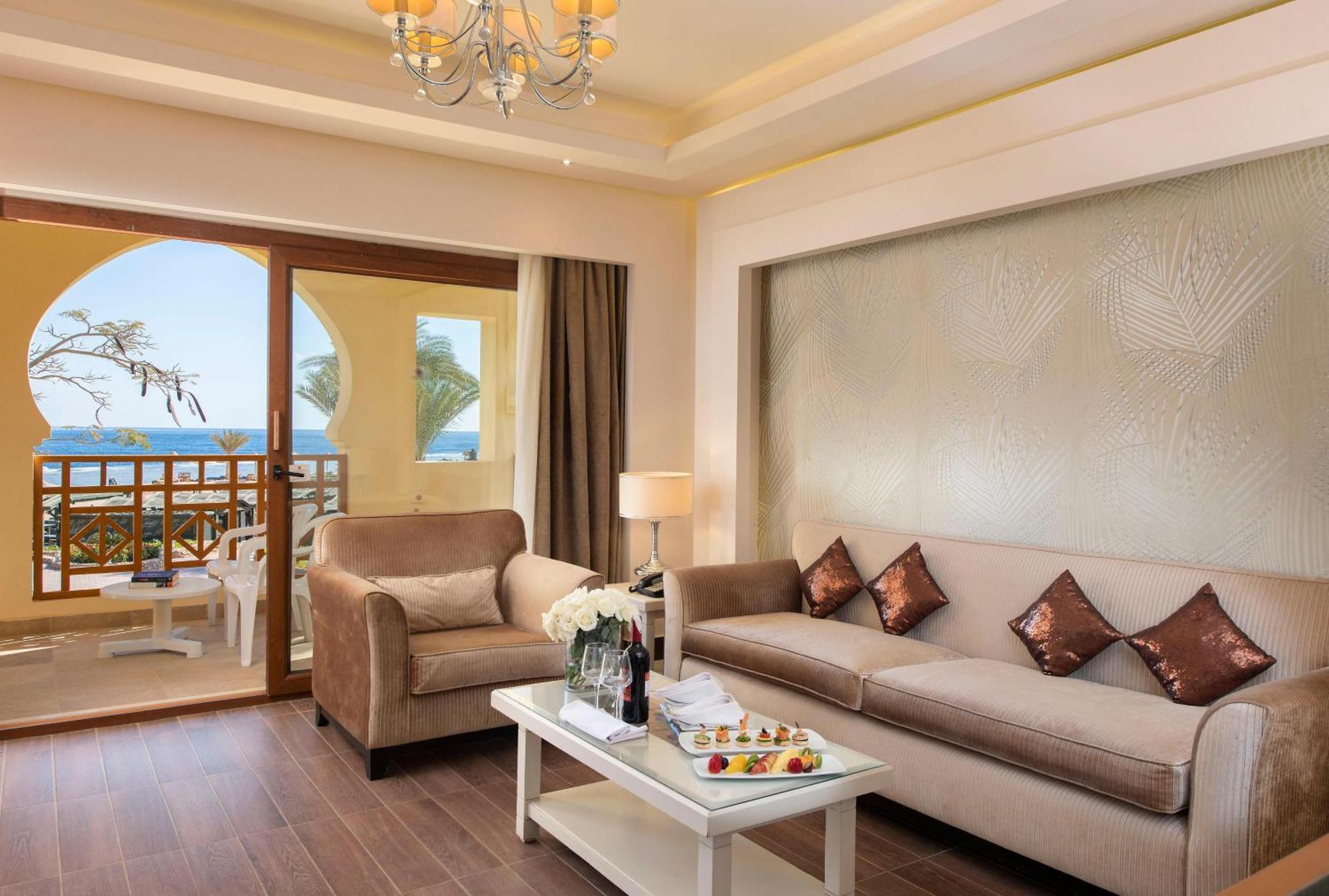 Deluxe Junior Suite Beach Front