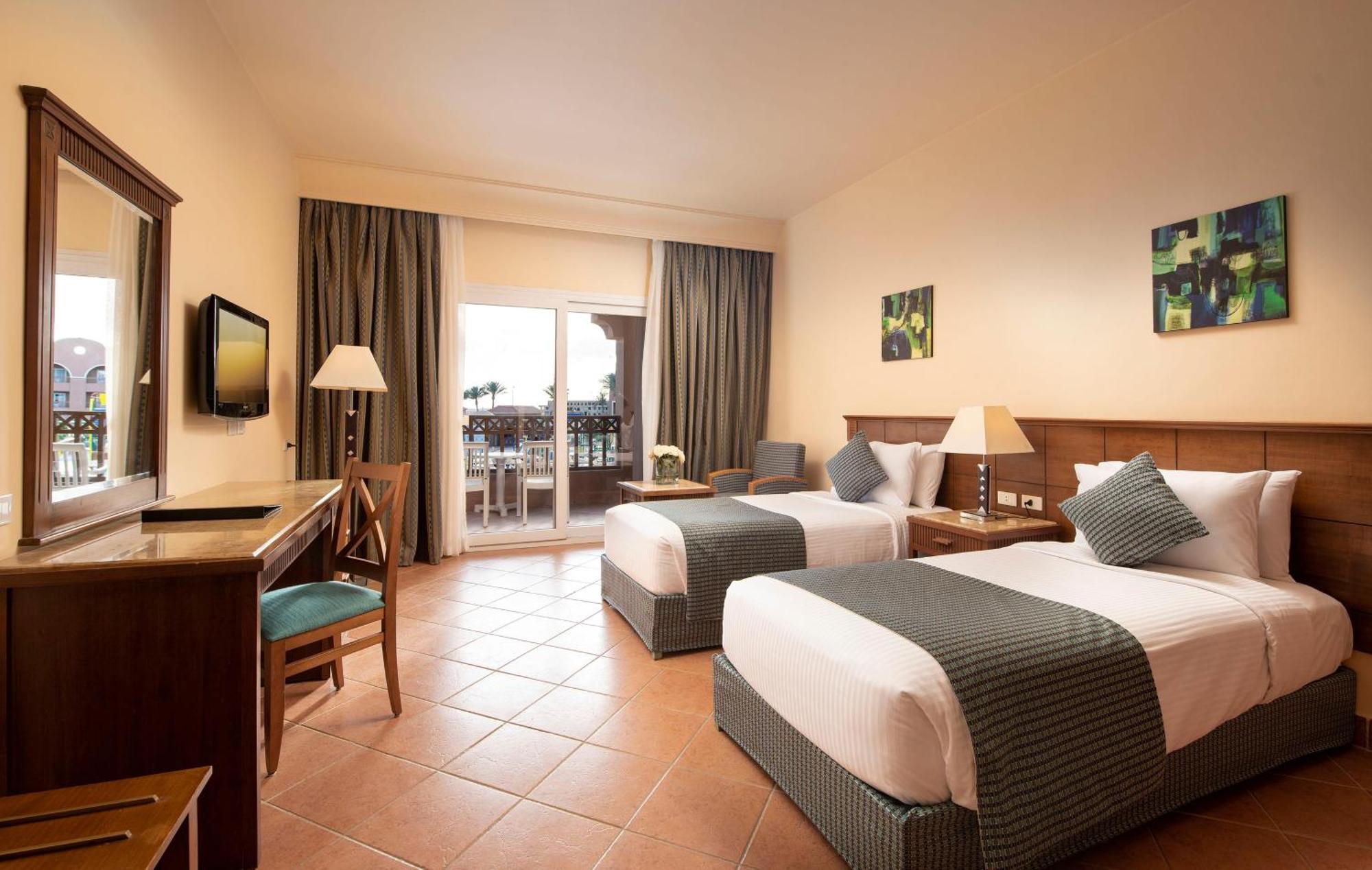 Family Suite Pool or Aquapark View