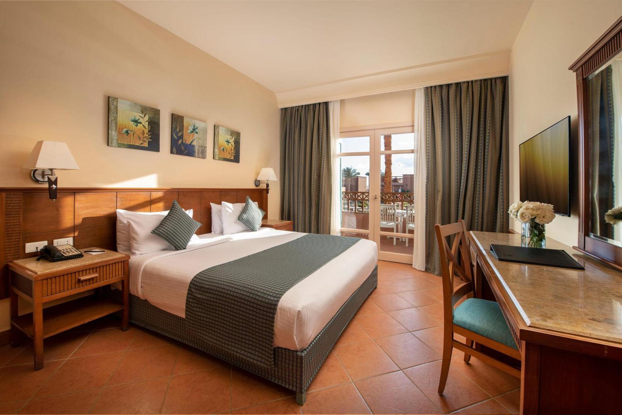 Family Suite Pool or Aquapark View