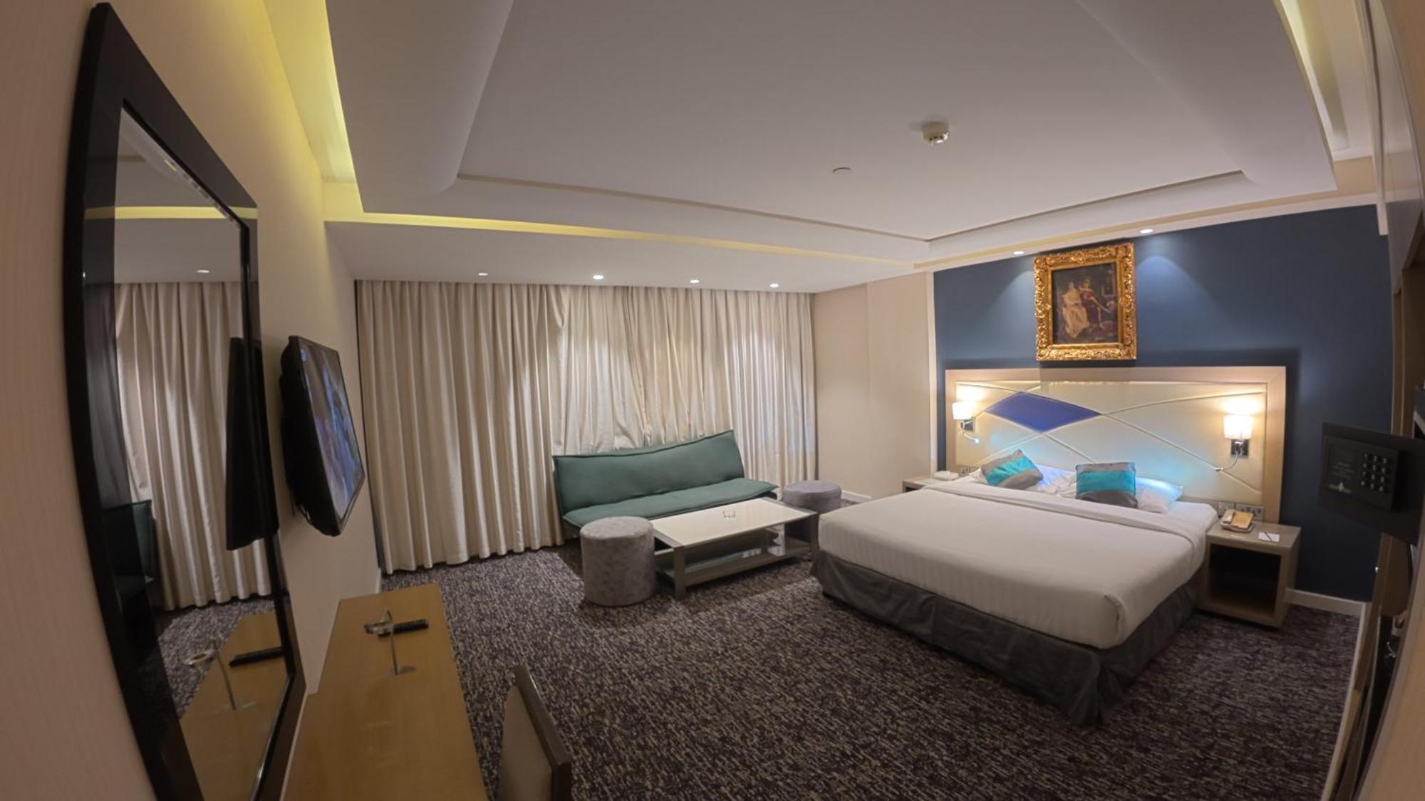 Junior Suite