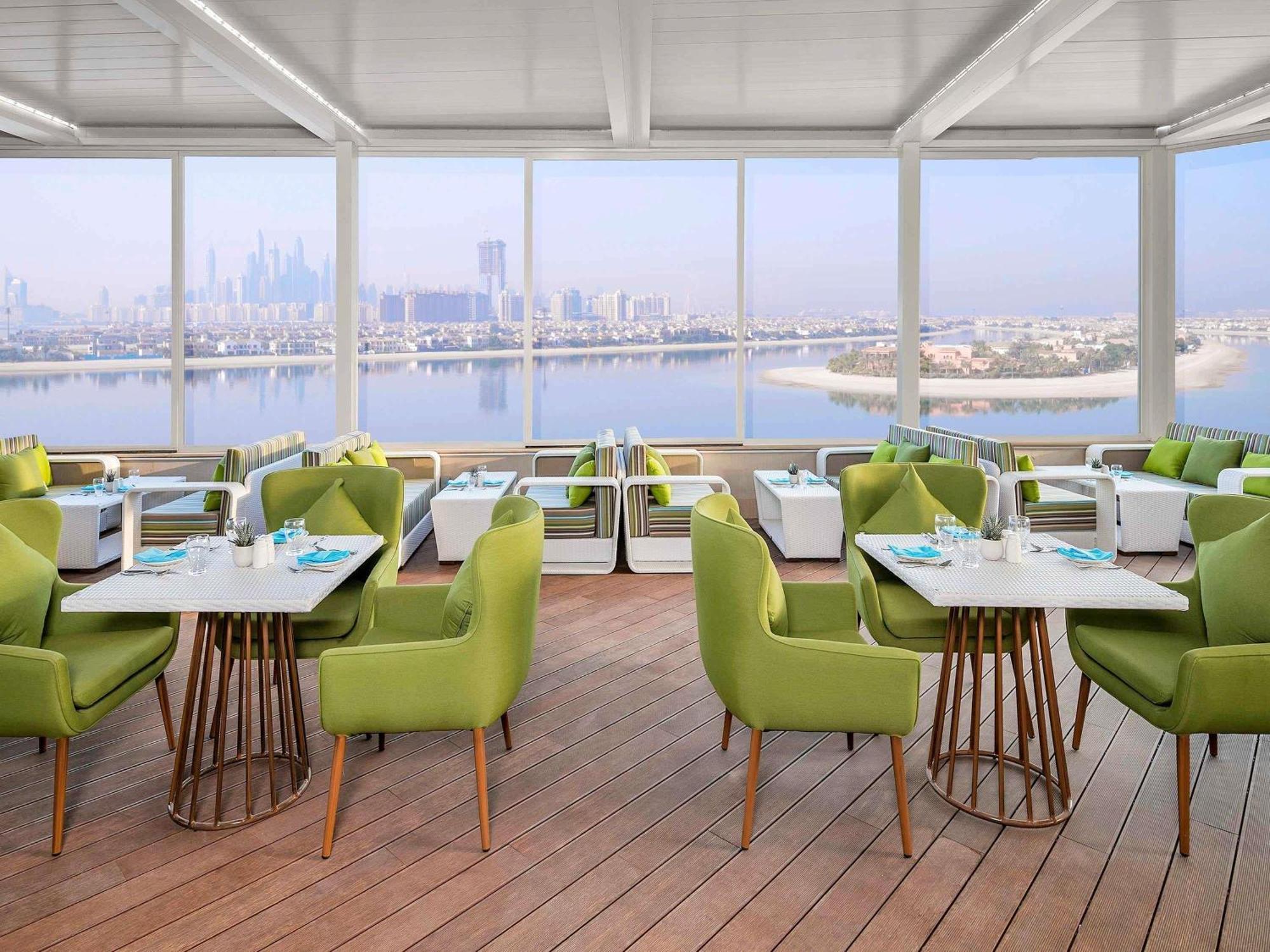 Penthouse King Suite Rooftop Terrace Palm Sea View Club Lounge or Beach Access