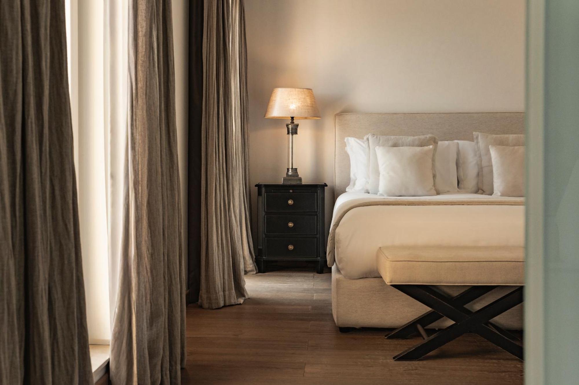 Grand Harbour View Suite
