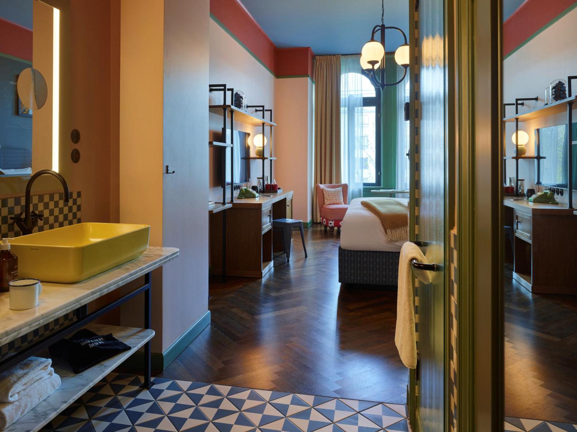 Large Room