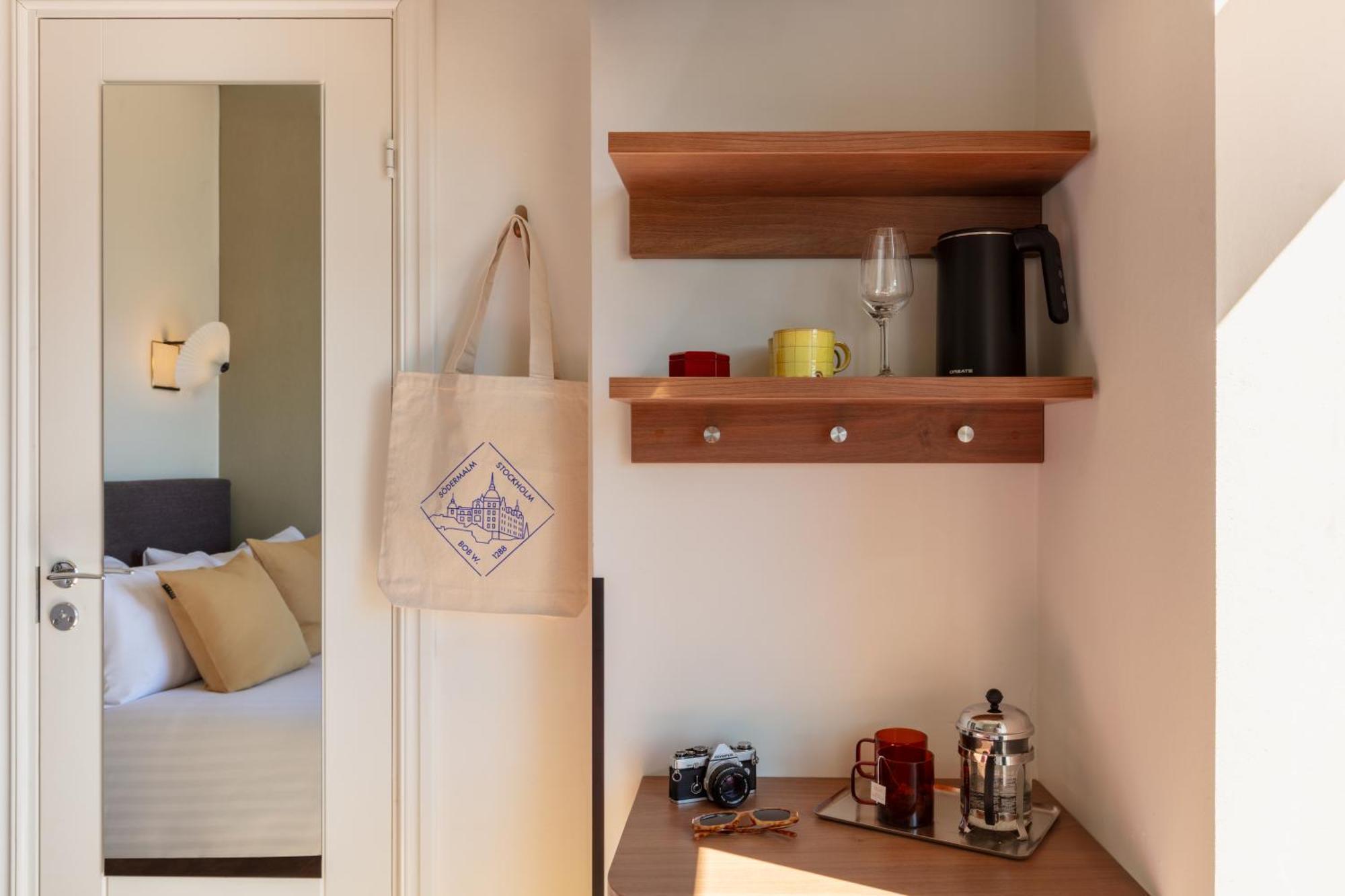 Compact Room Small