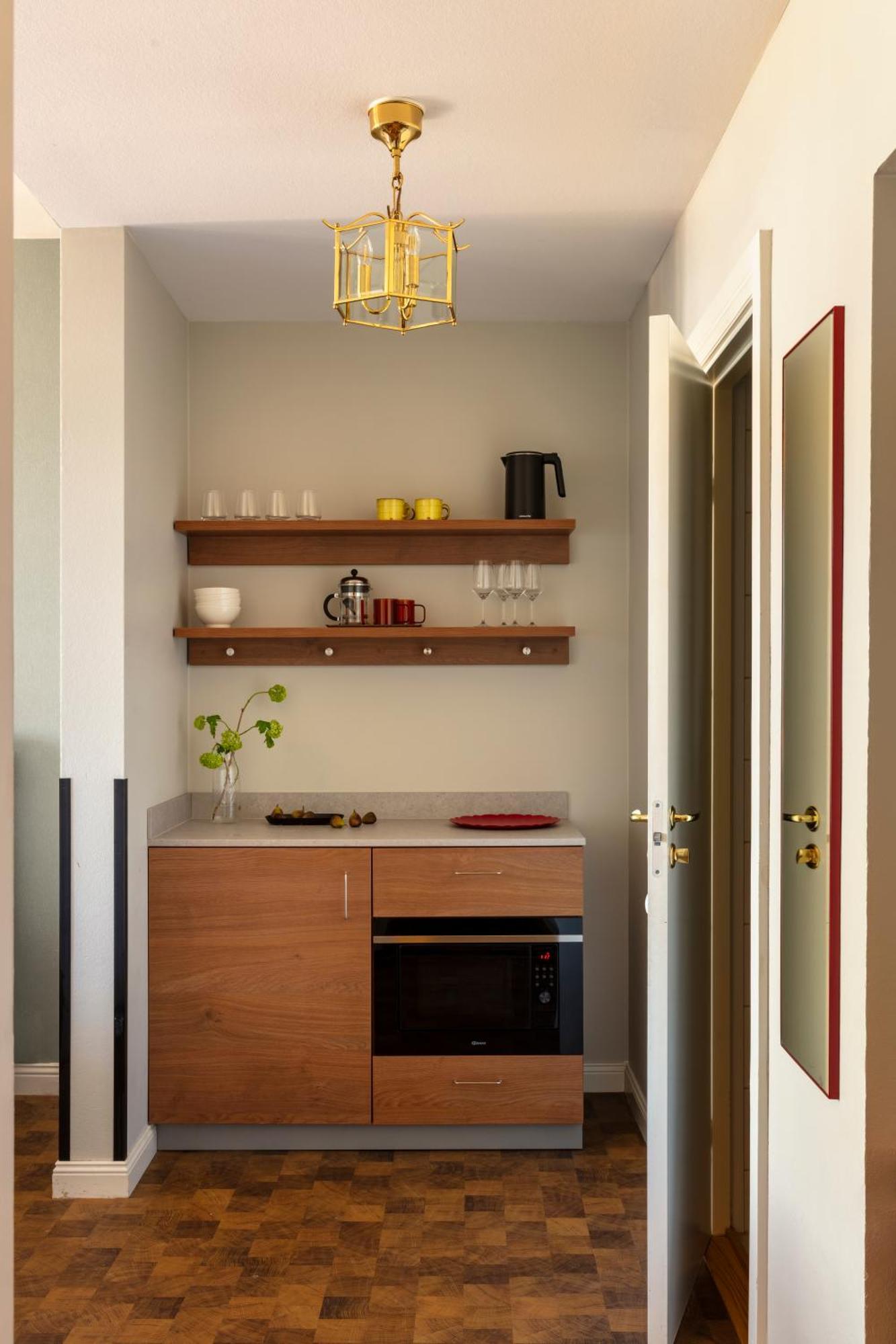 Original Studio Kitchenette