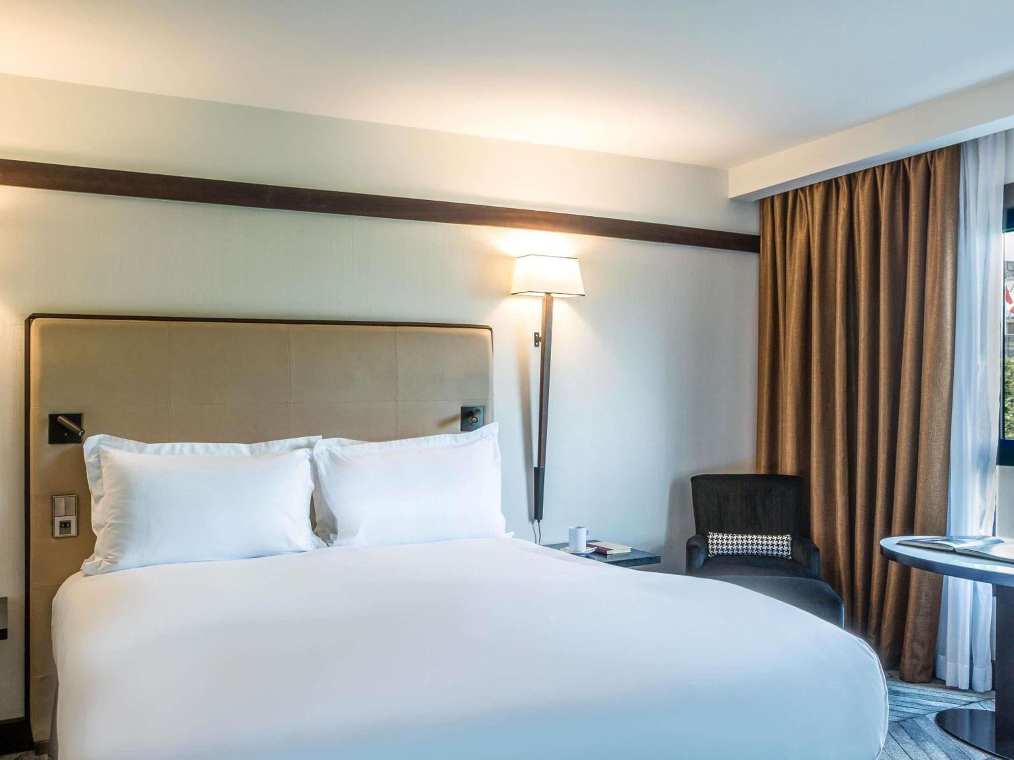 Luxury King Room