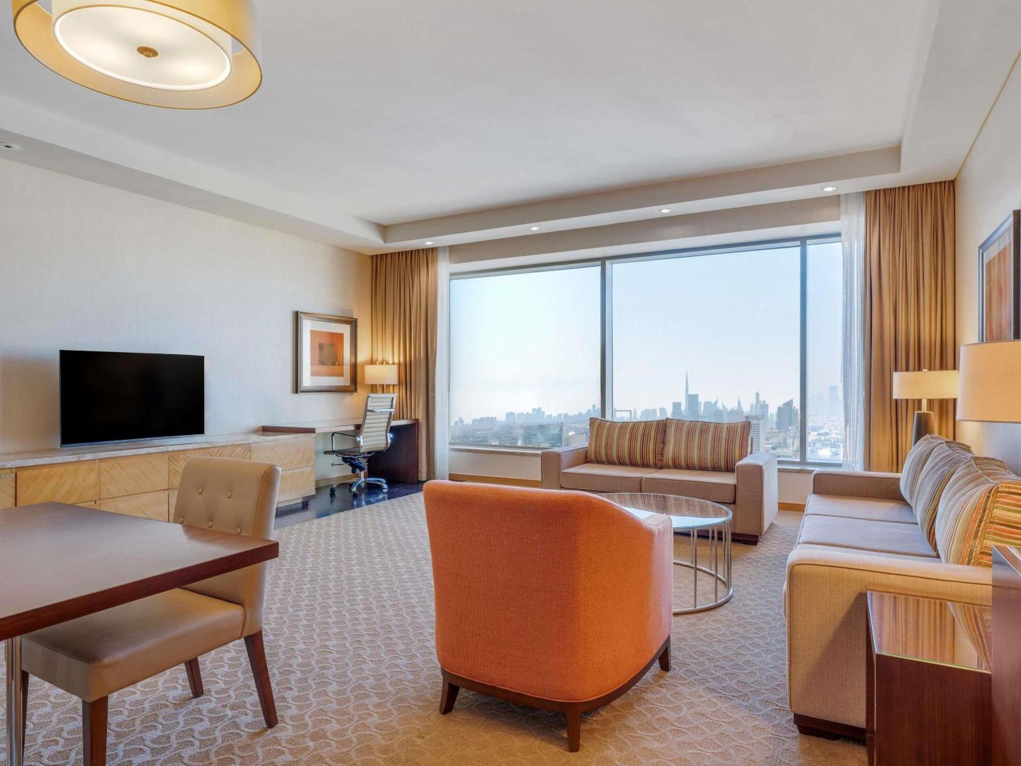 Corner Suite city creek view