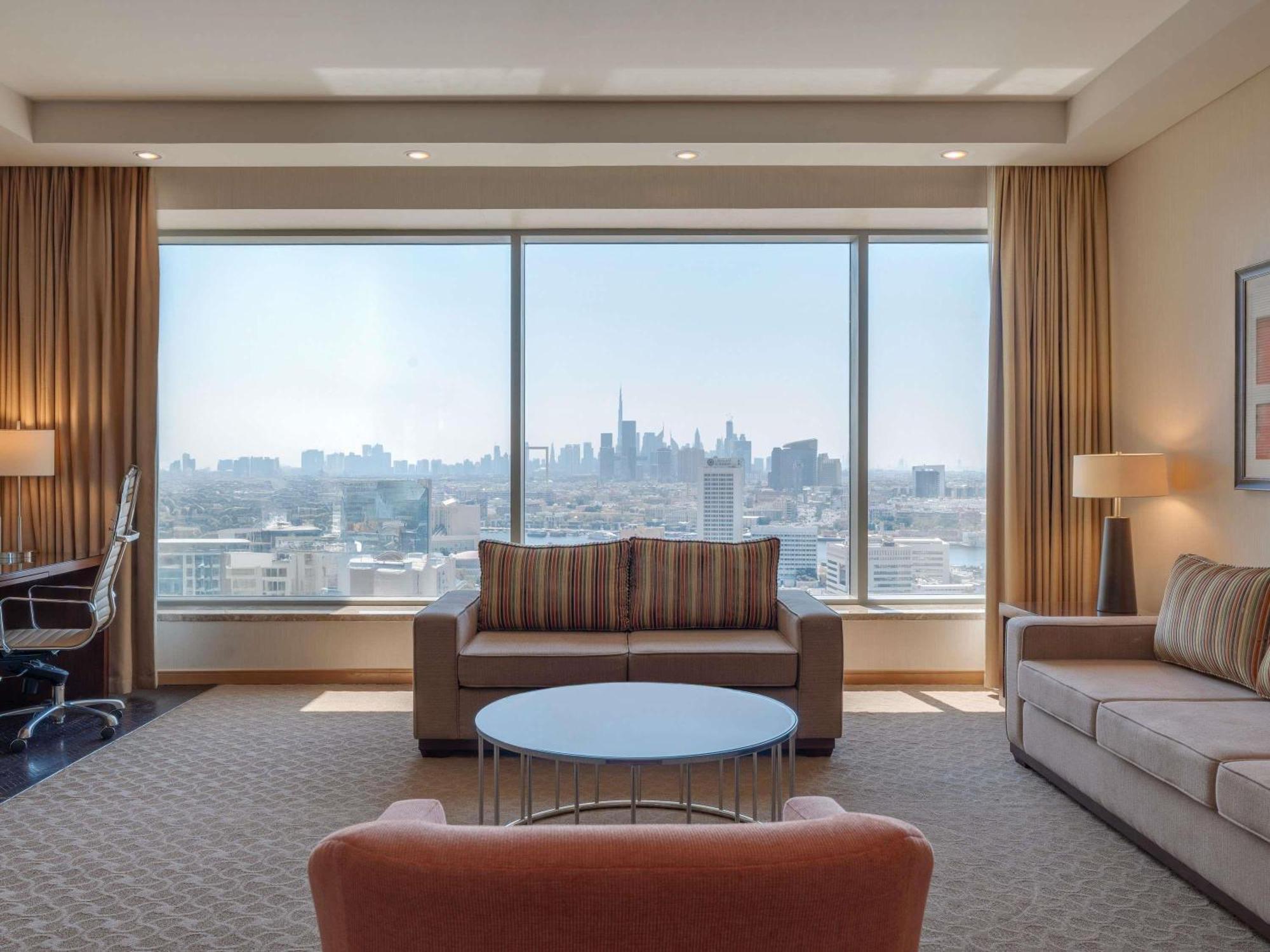 Corner Suite city creek view