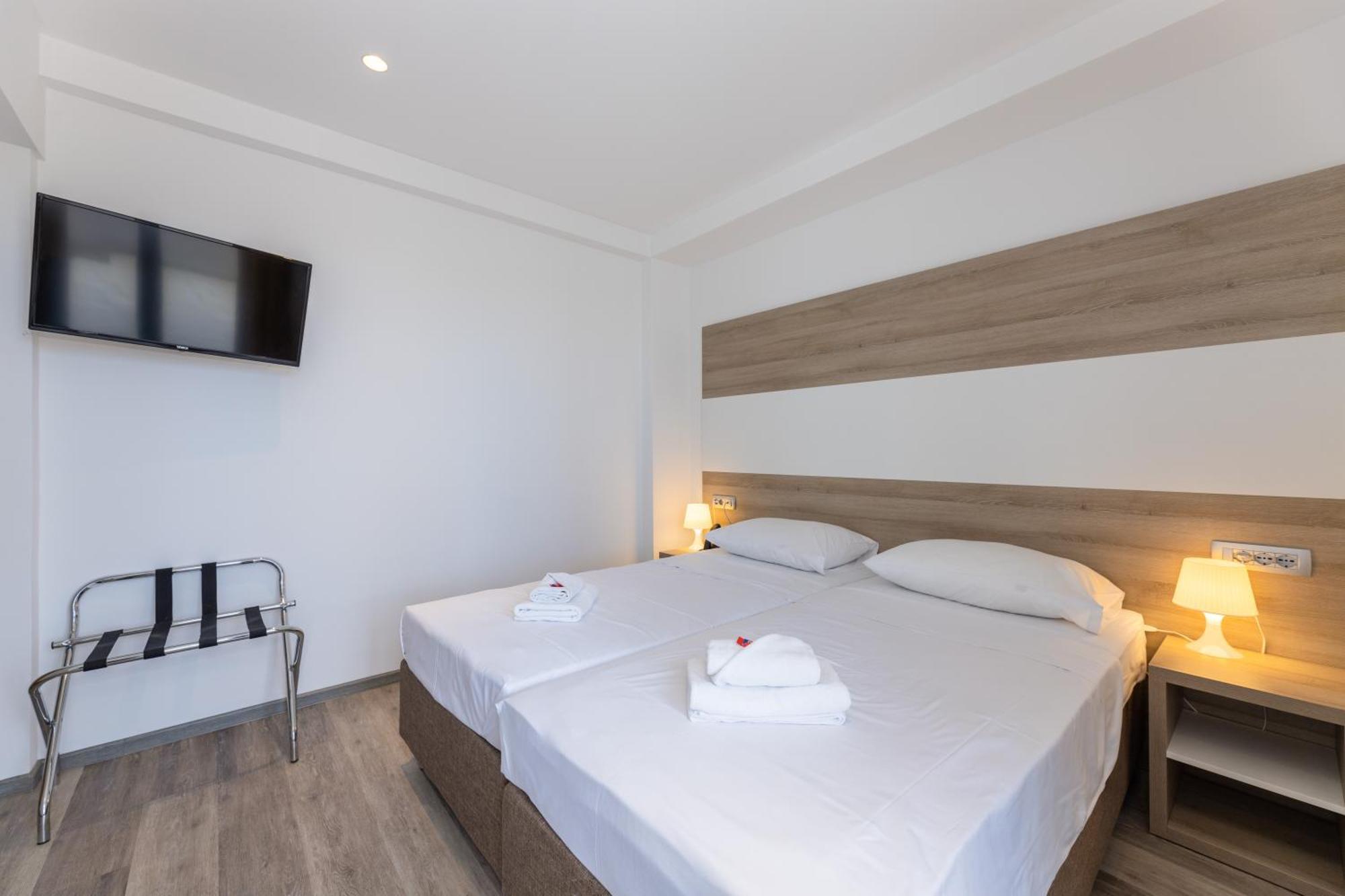Superior Double or Twin Room Sea View