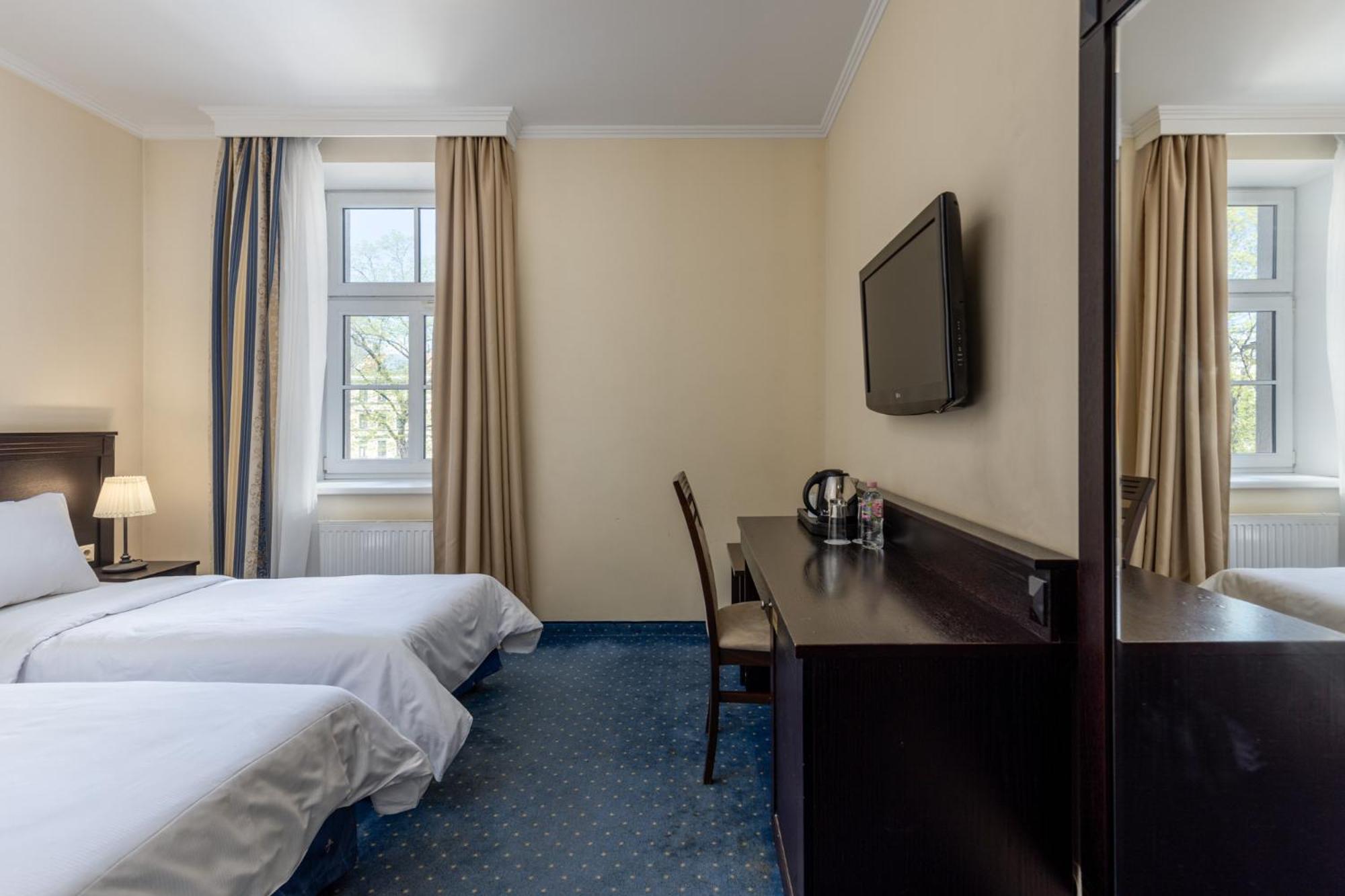 Small Double or Twin Room