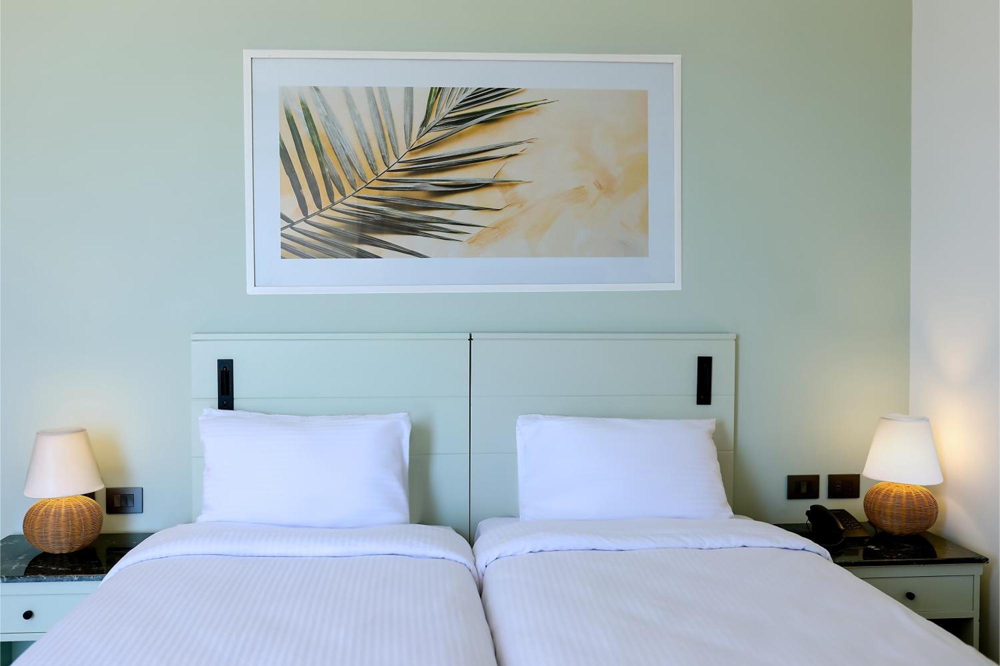 Superior Front Sea View Room