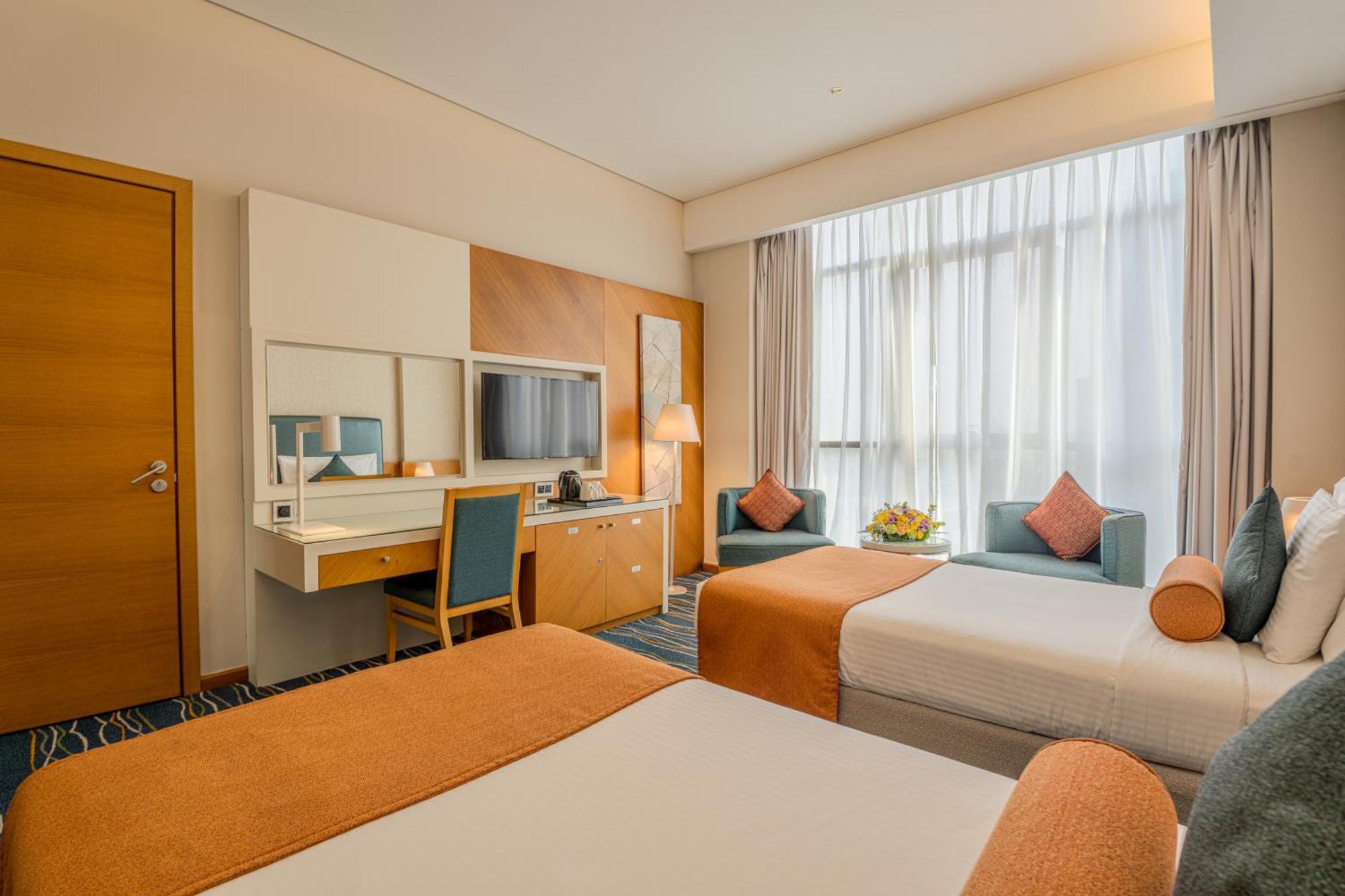 Royal Room King or Twin 9 AM Early Check 06 PM Late Check-out