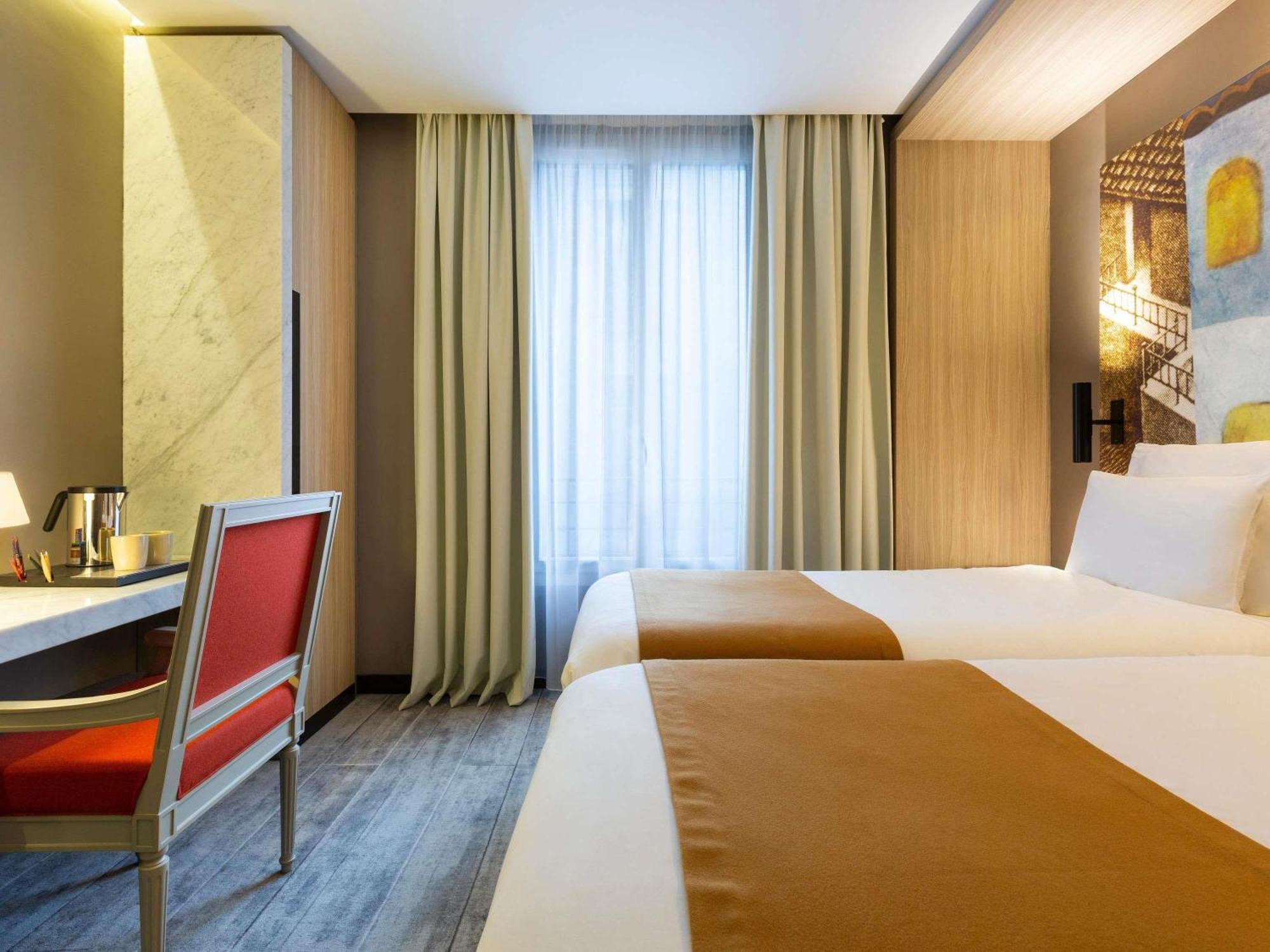 Standard Twin Room