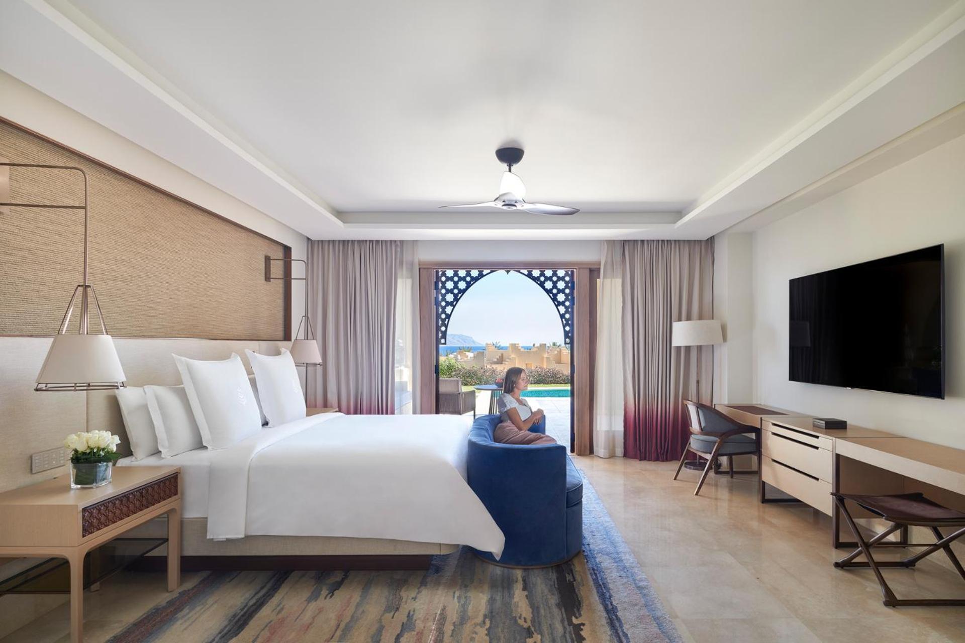 Four Seasons Suite Pool Egyptians Residents only