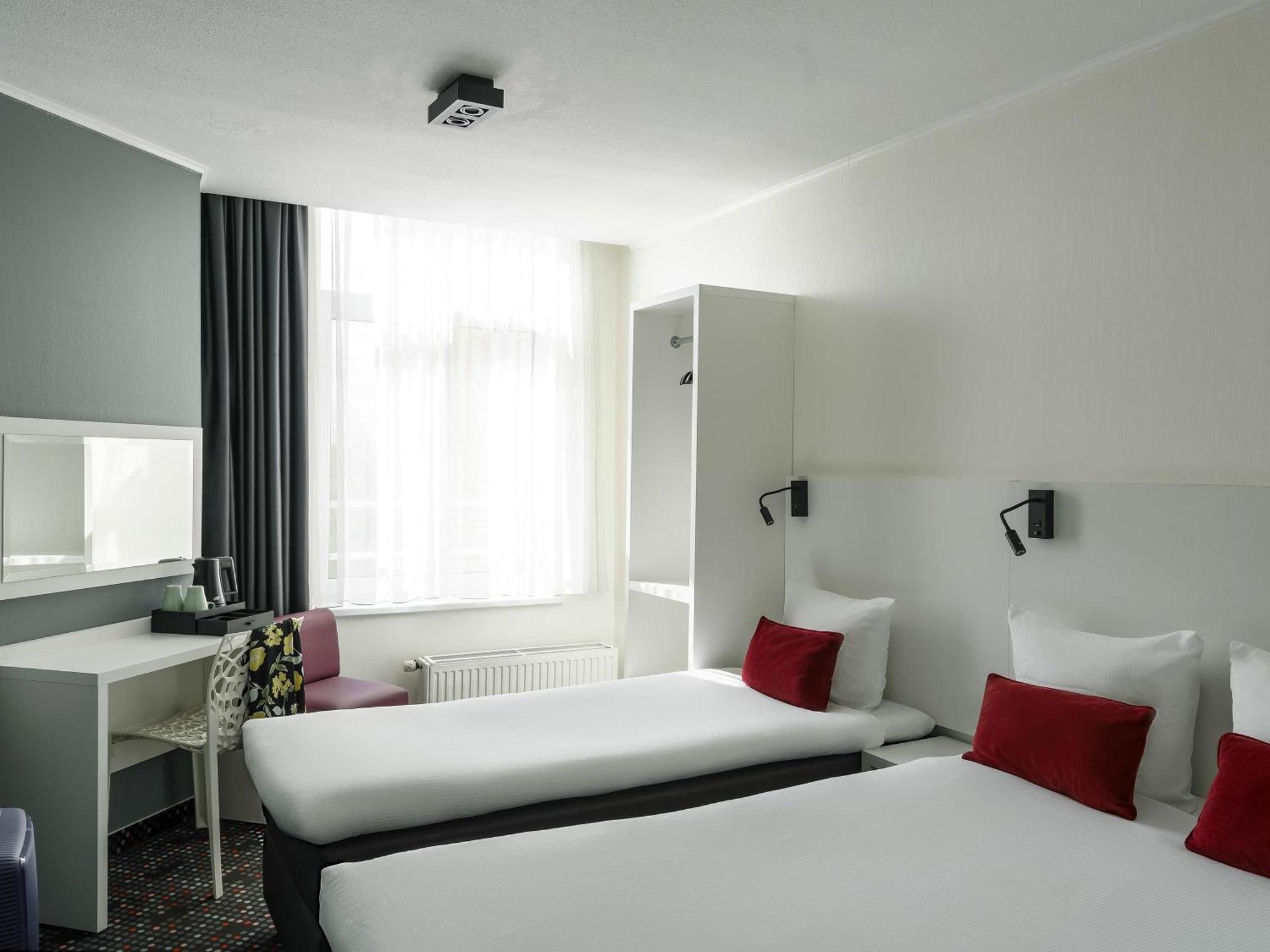 Family triple room