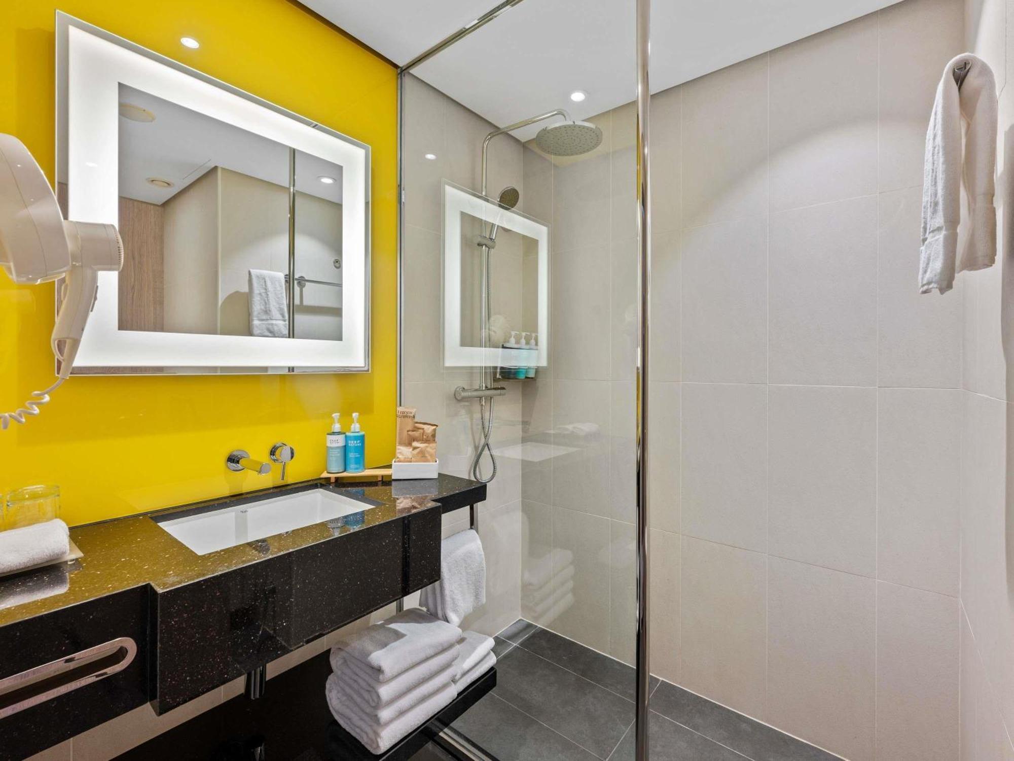 Executive Room Two Single Beds