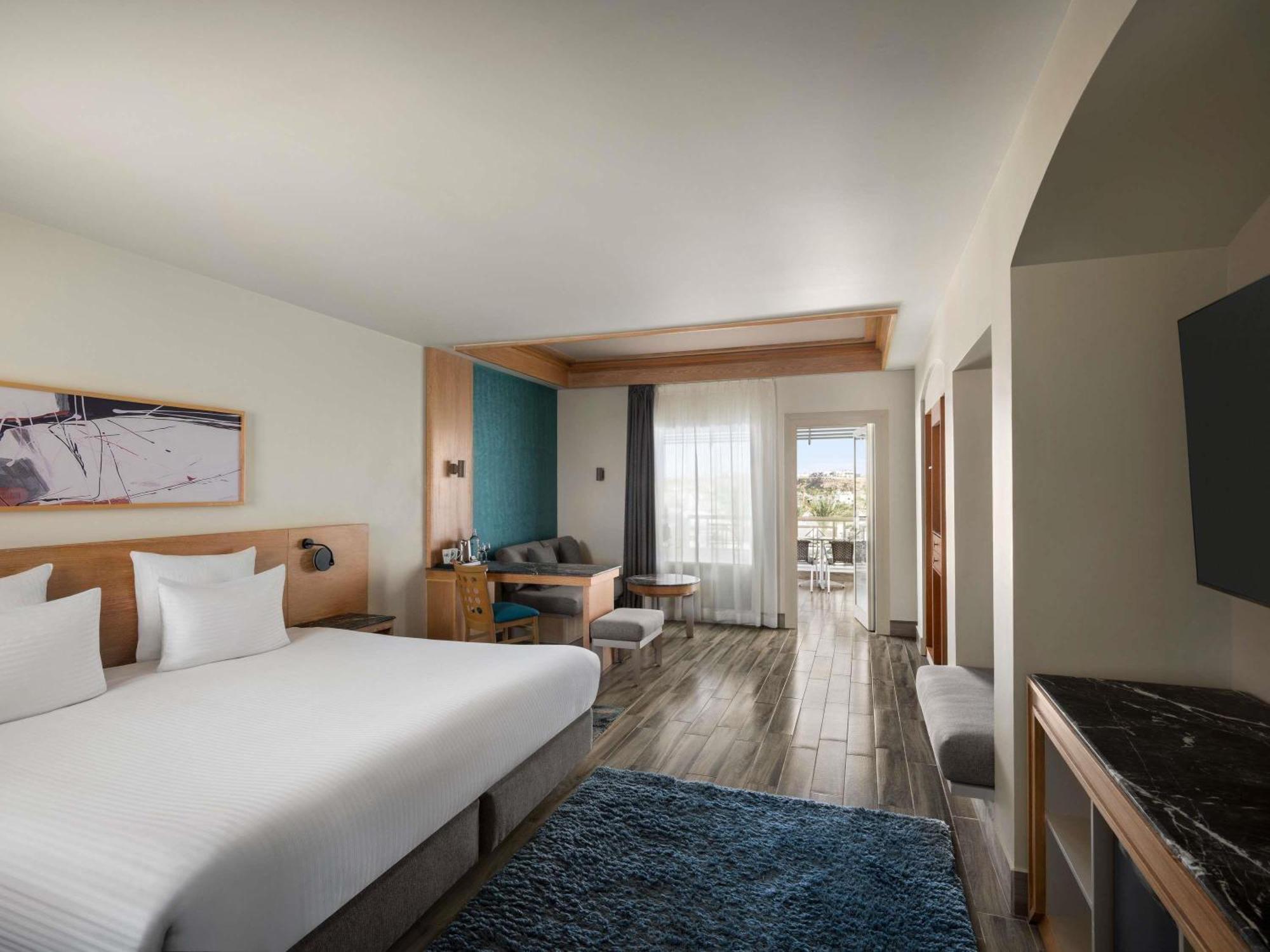  Standard Room 1 Double Bed Pool Side Palm Wing