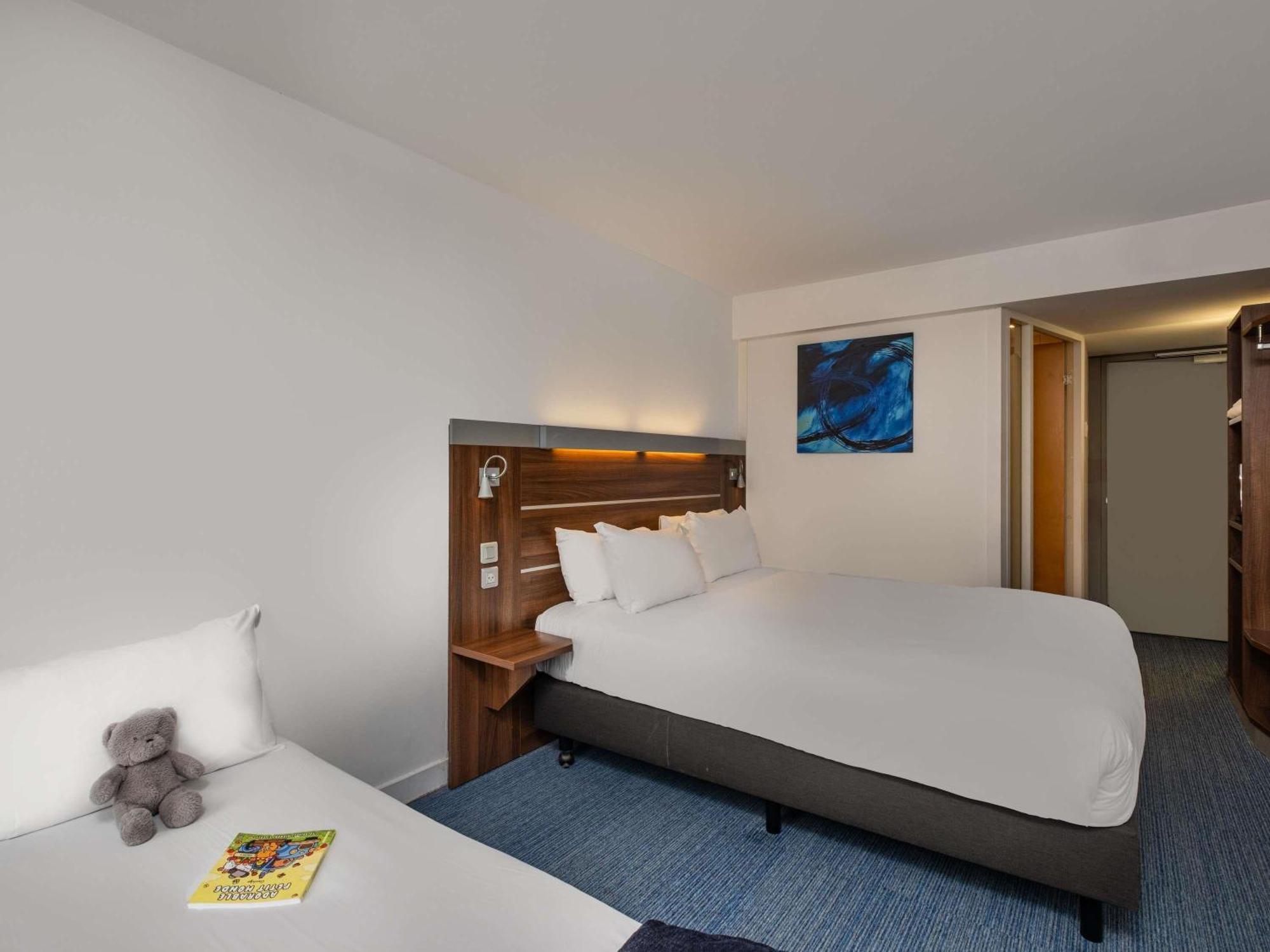 Triple Room a Double Bed a Single Bed