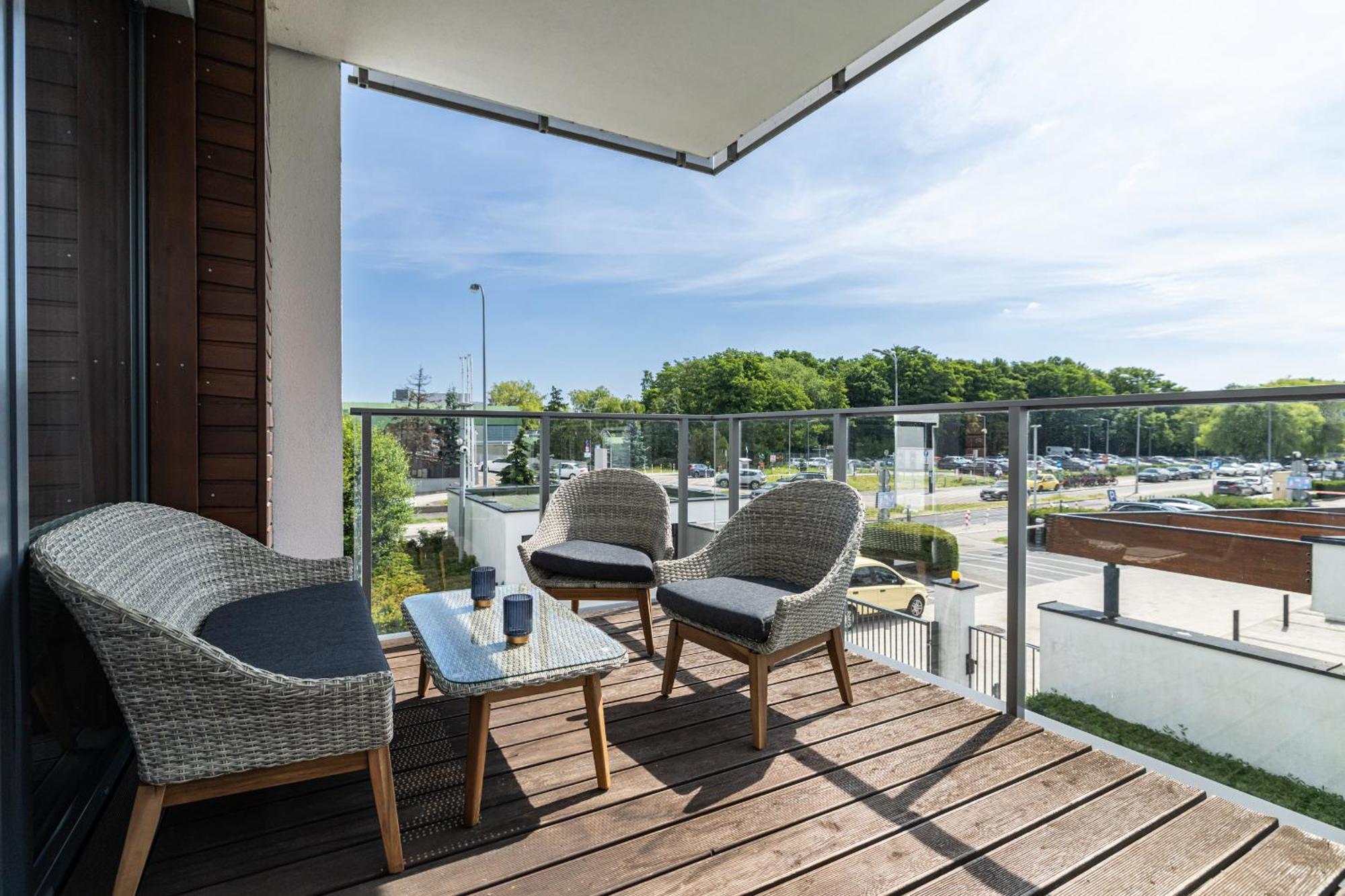 Apartament typu Deluxe z 2 sypialniami i widokiem na ogród