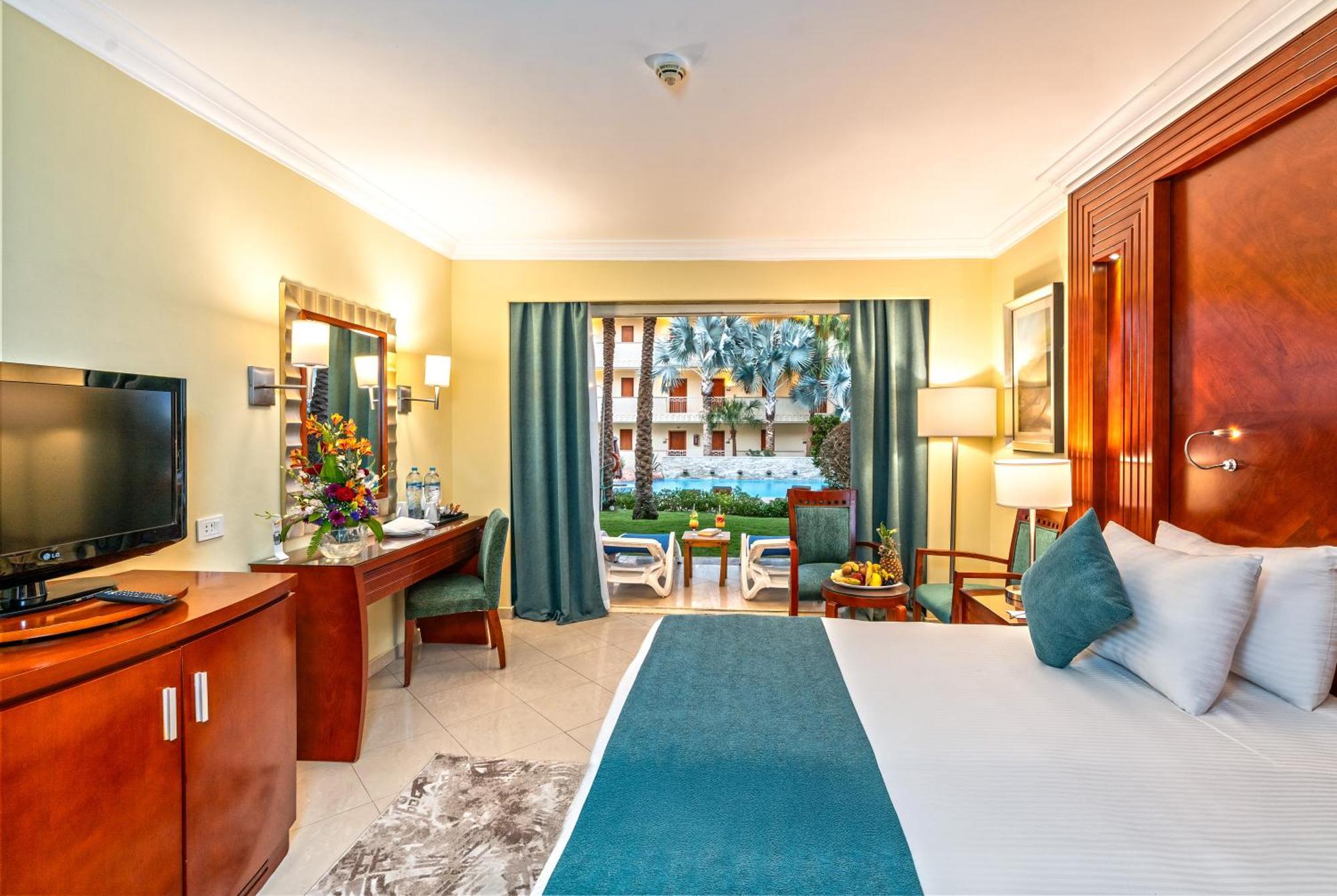 Triple Room Pool View