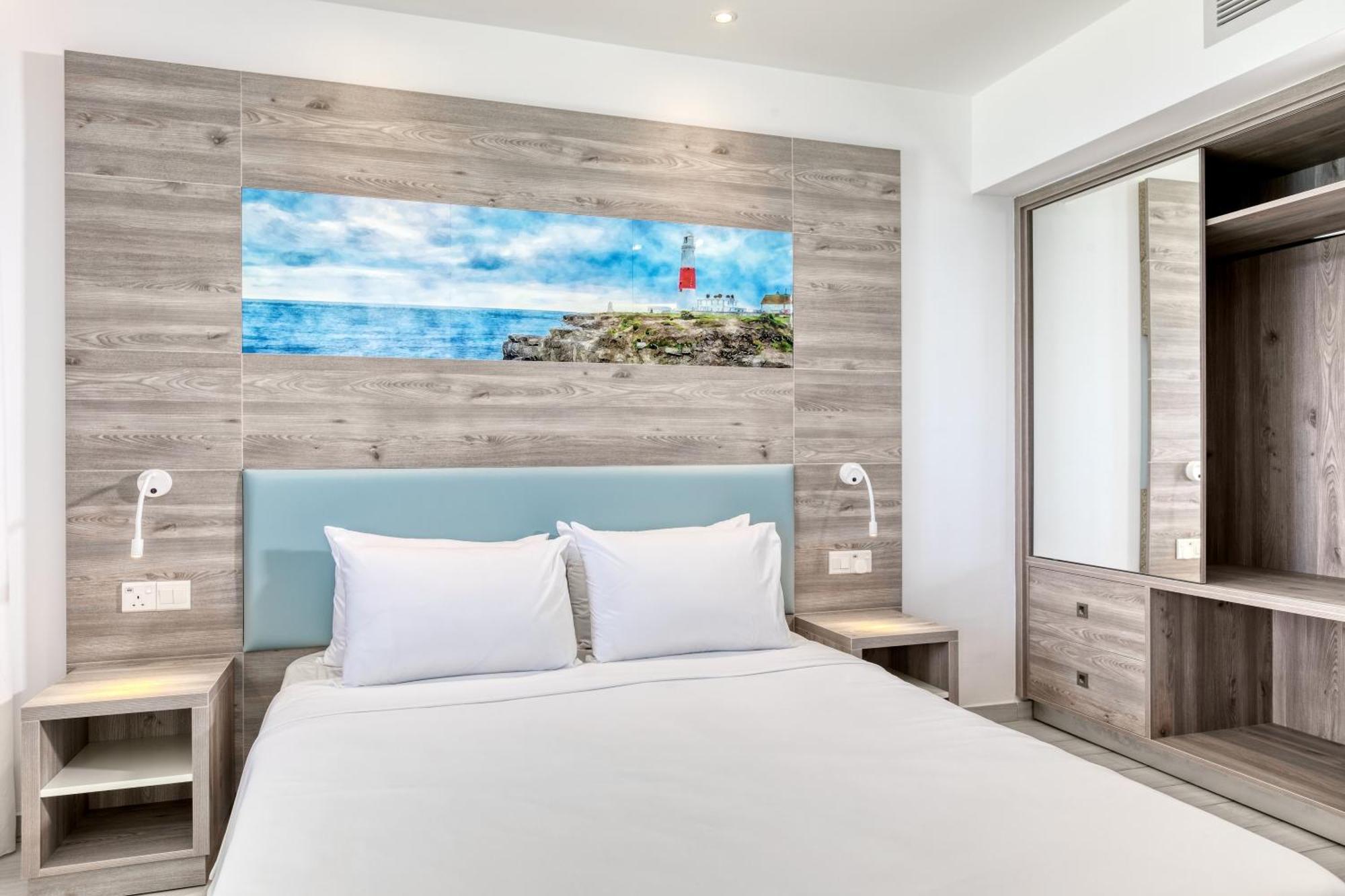 Twin or Double Room Inland View