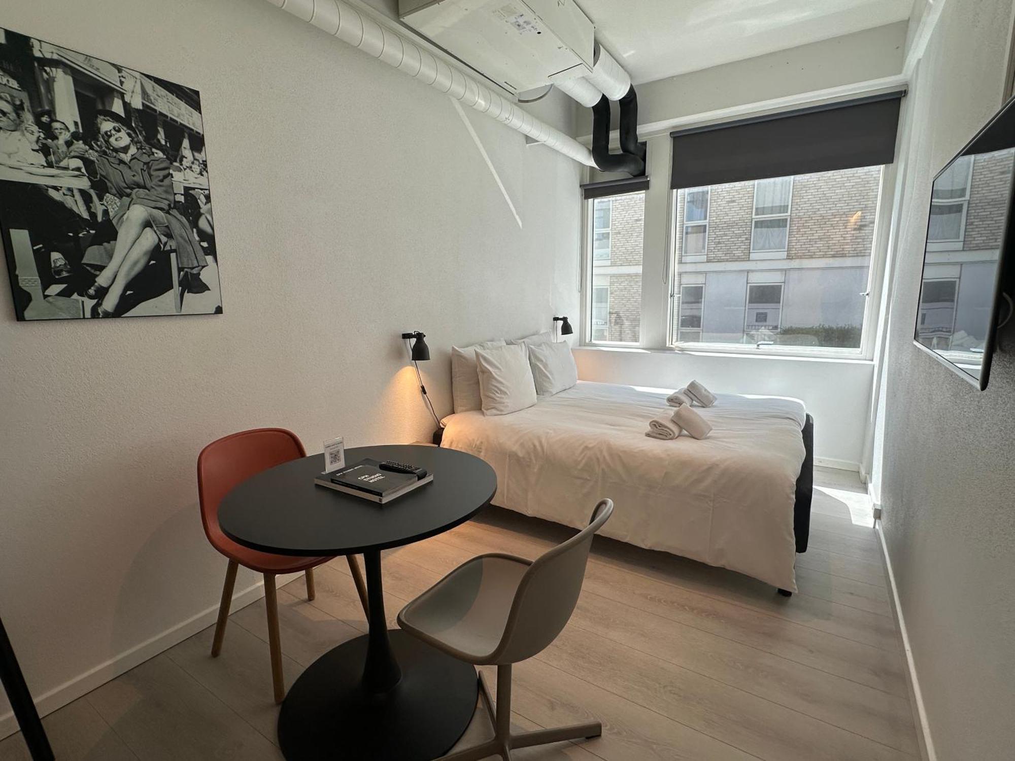 Small Double Room Kitchenette