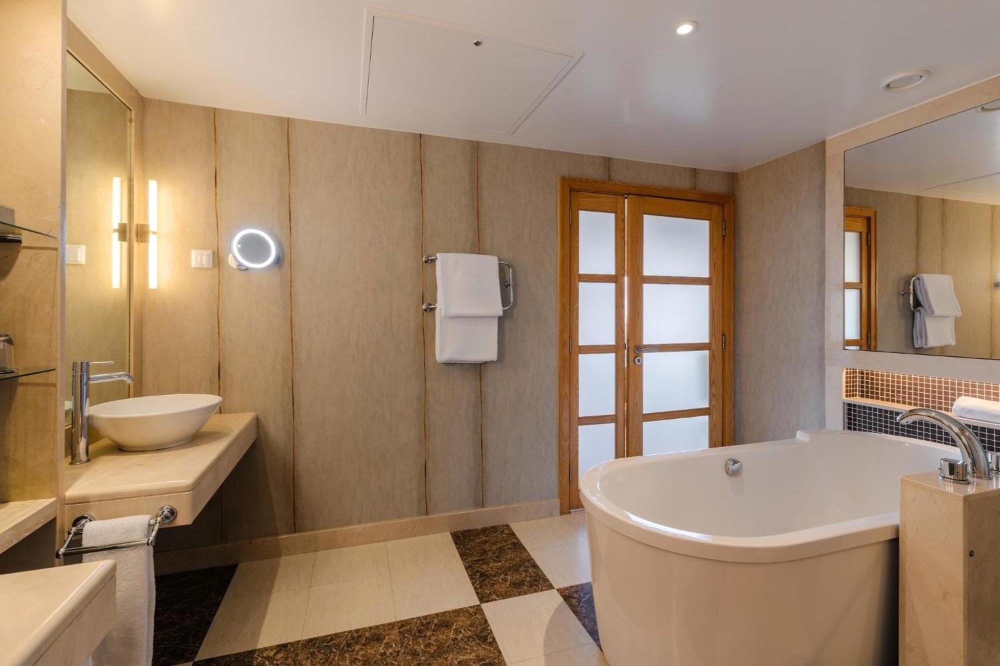 Superior Junior Suite