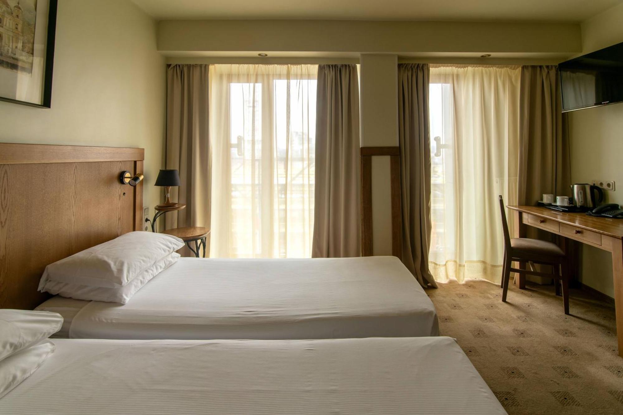 Twin Room Non-Smoking