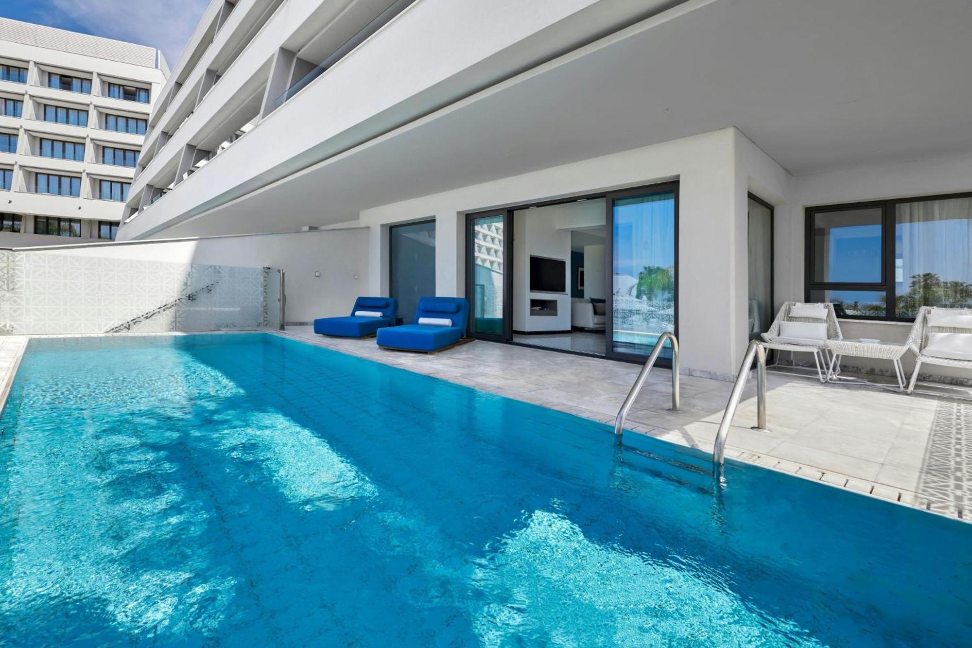 Lifestyle Suite pool 1 Bedroom Suite 1 King Sea view Adults Friendly 12