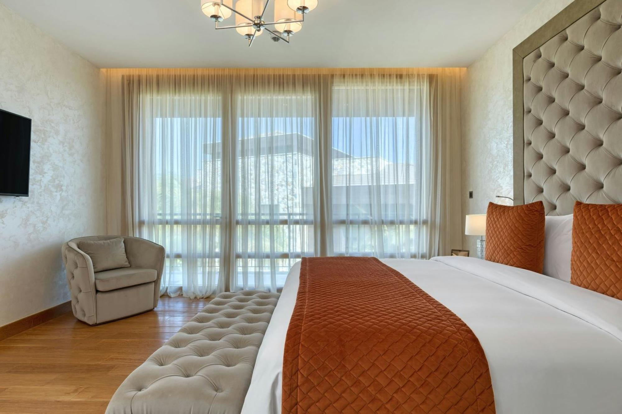 2 Bedroom Park Villa Private Pool Garden view