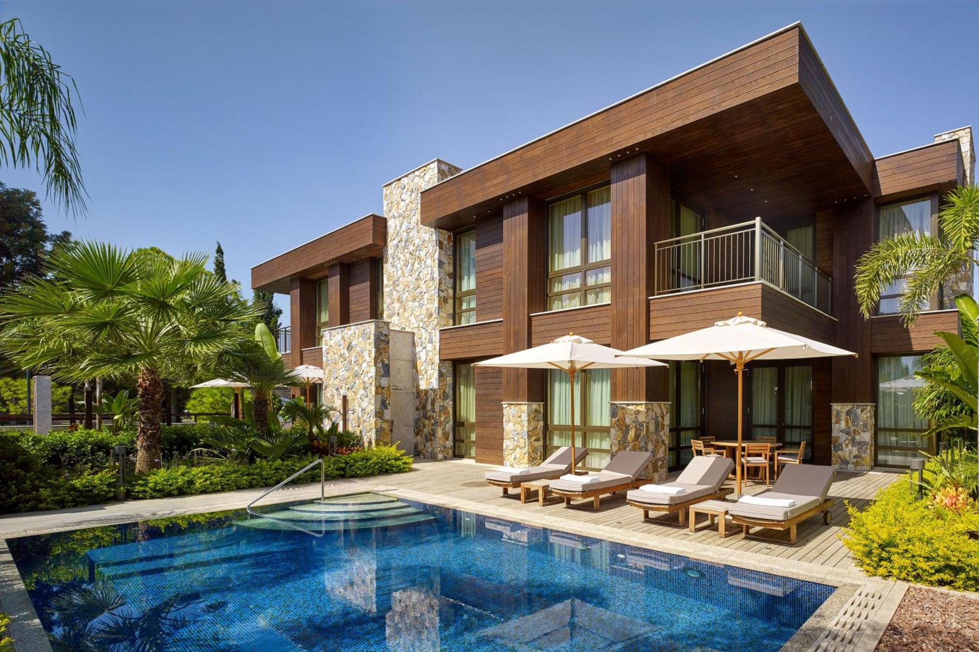 2 Bedroom Park Villa Private Pool Garden view