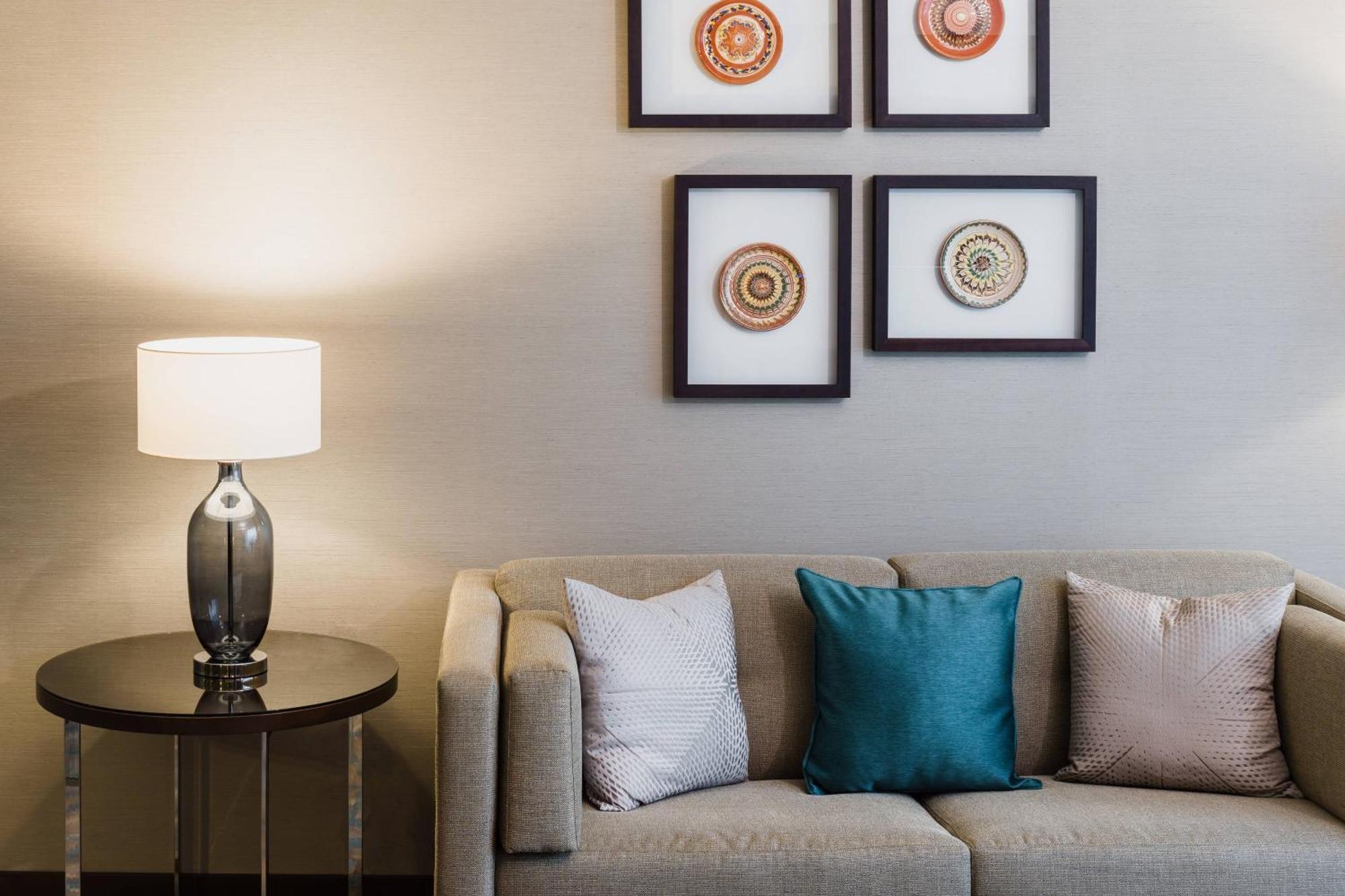Grand Executive One King Bed Access Executive Lounge