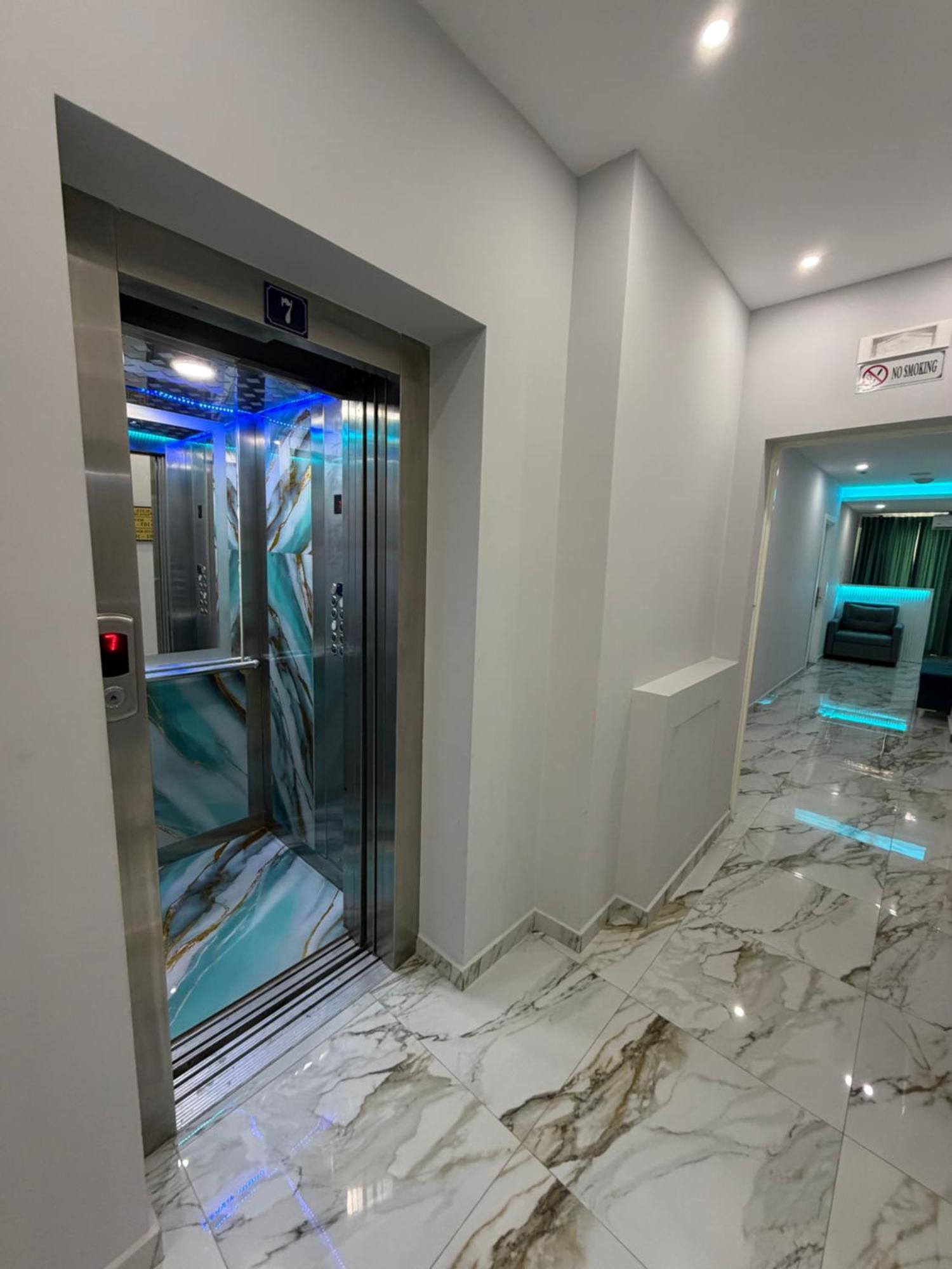Deluxe Double or Twin Room Sea View